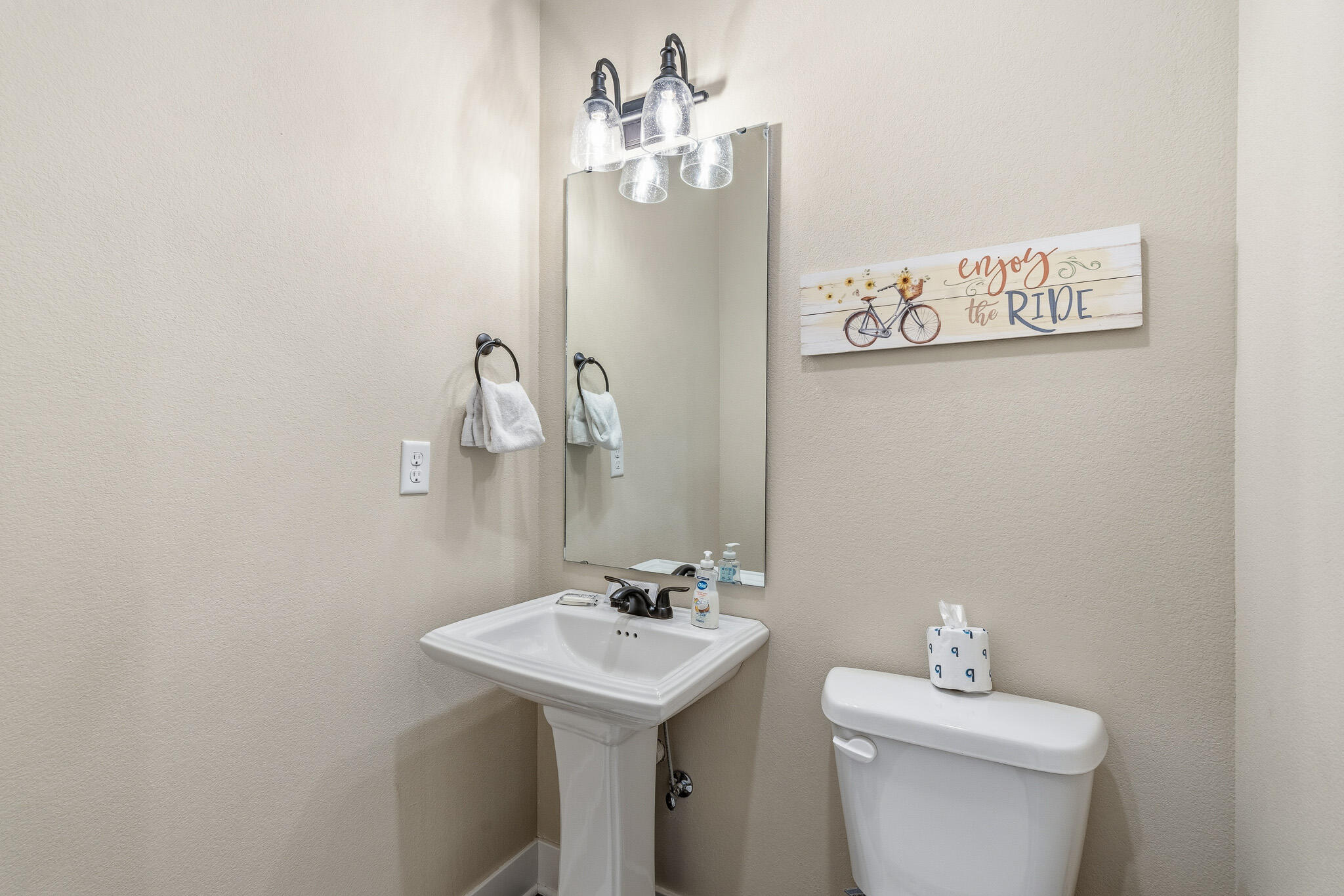 227 Songbird Circle 10 Property Photo 16