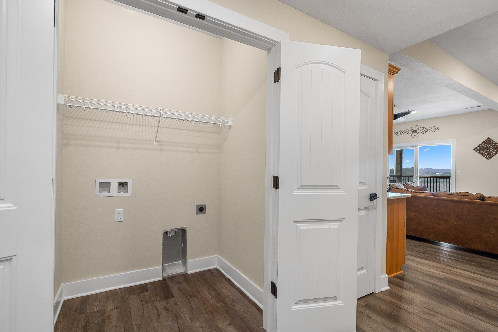 227 Songbird Circle 10 Property Photo 28