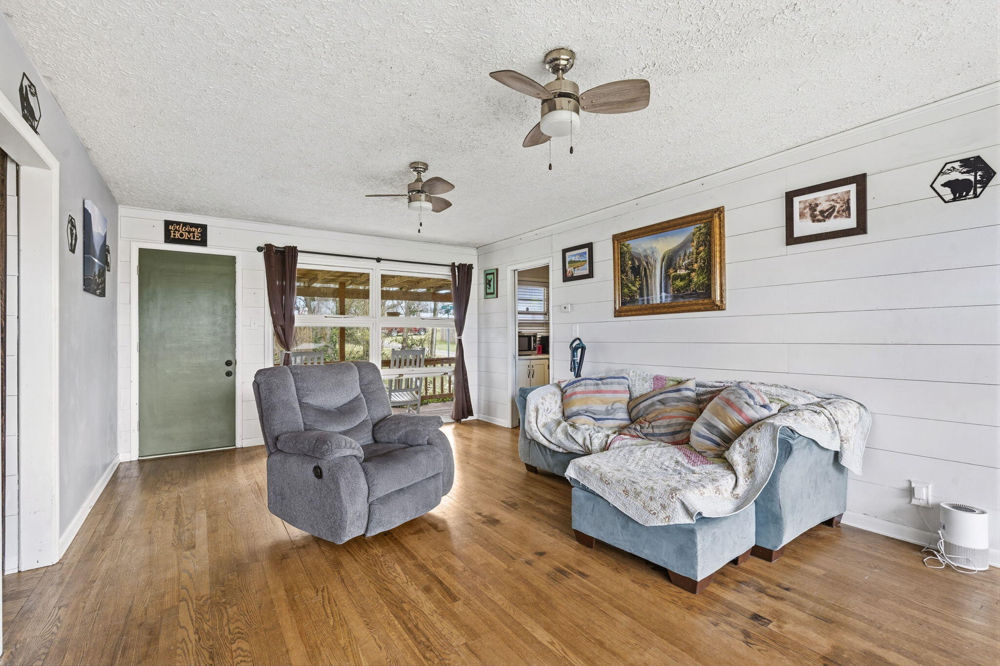 200 North Jefferson Property Photo 6
