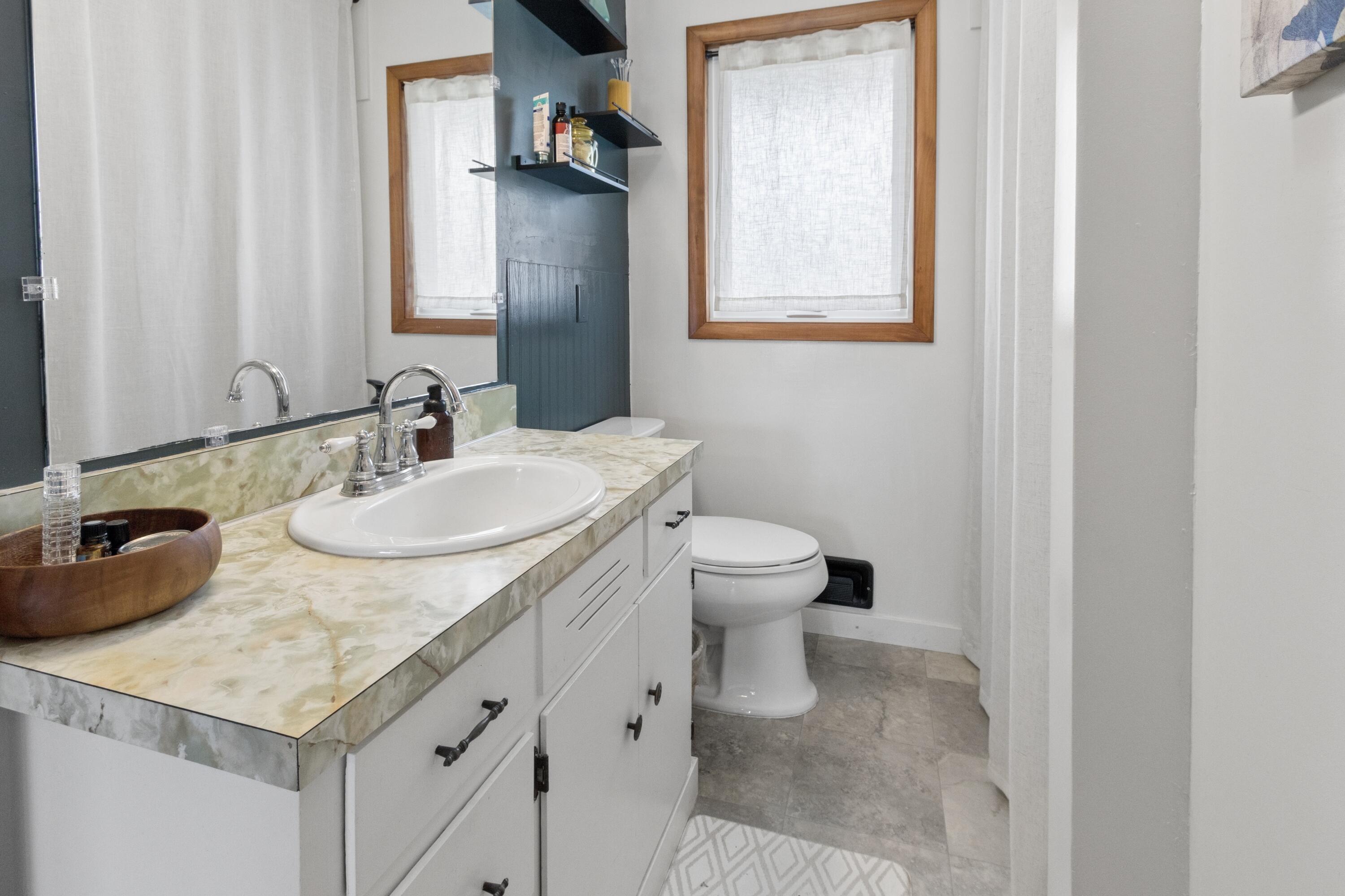 424 West Water Street Property Photo 19