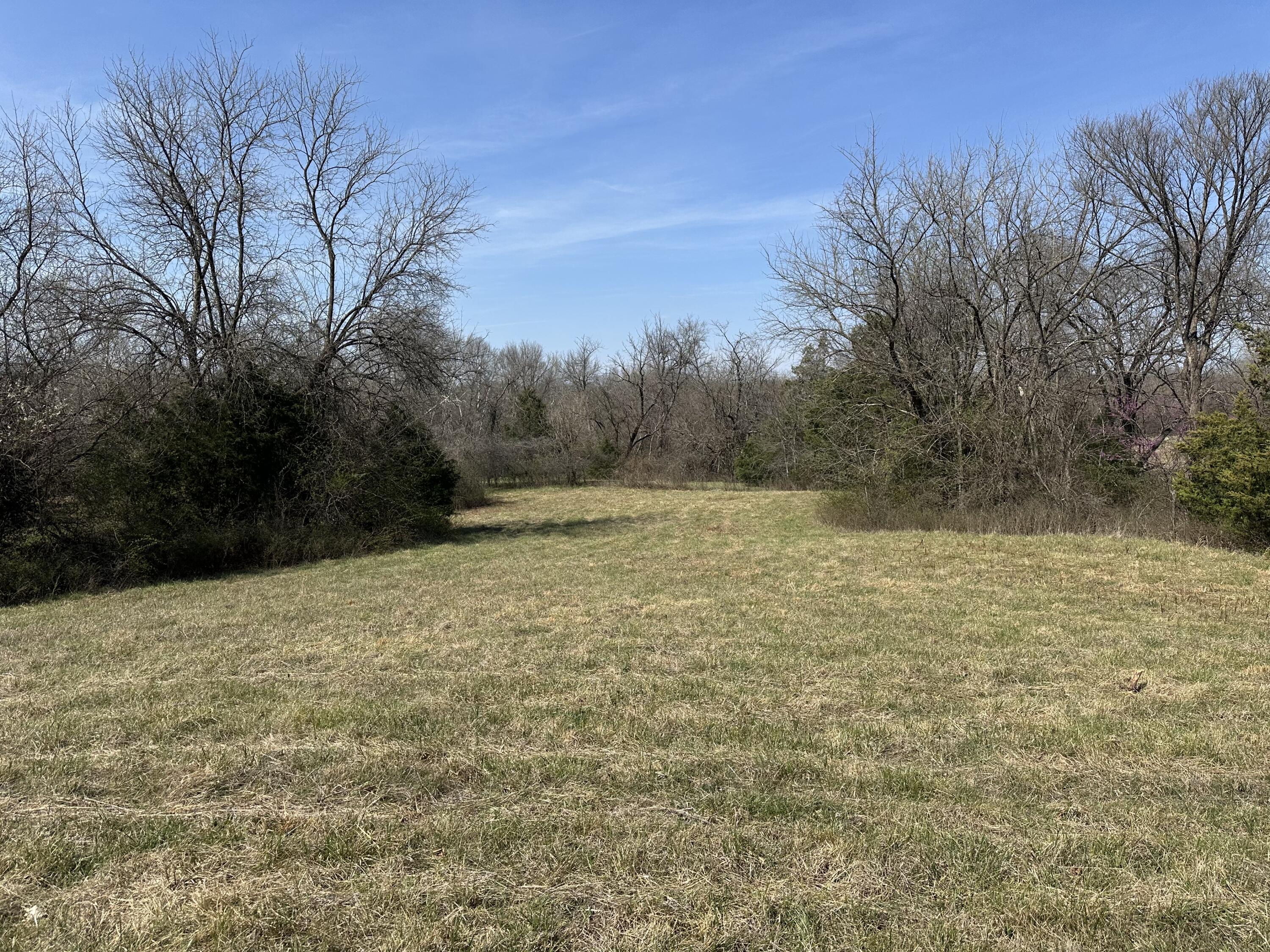 000 Westwind Road Property Photo 3