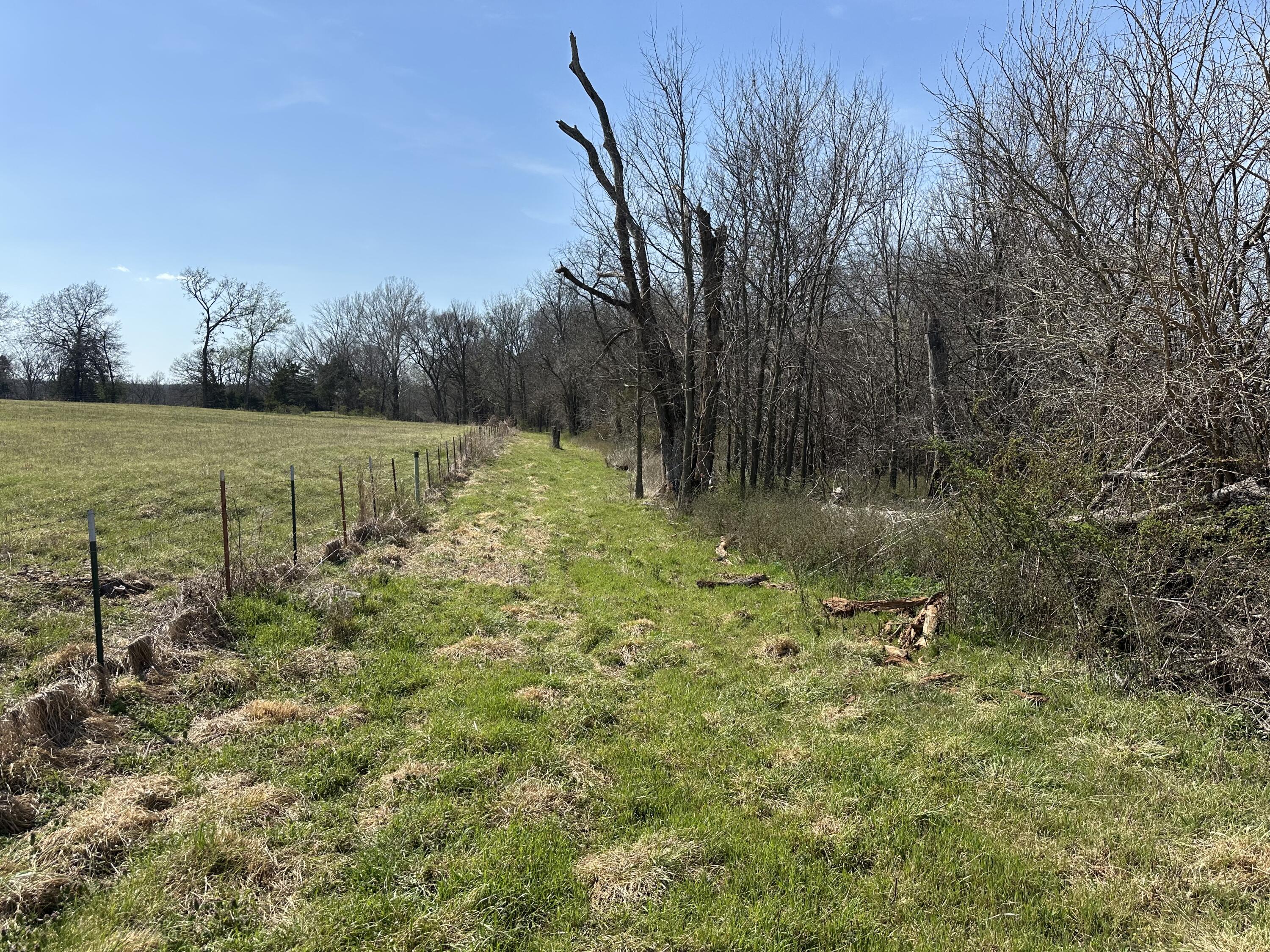 000 Westwind Road Property Photo 9