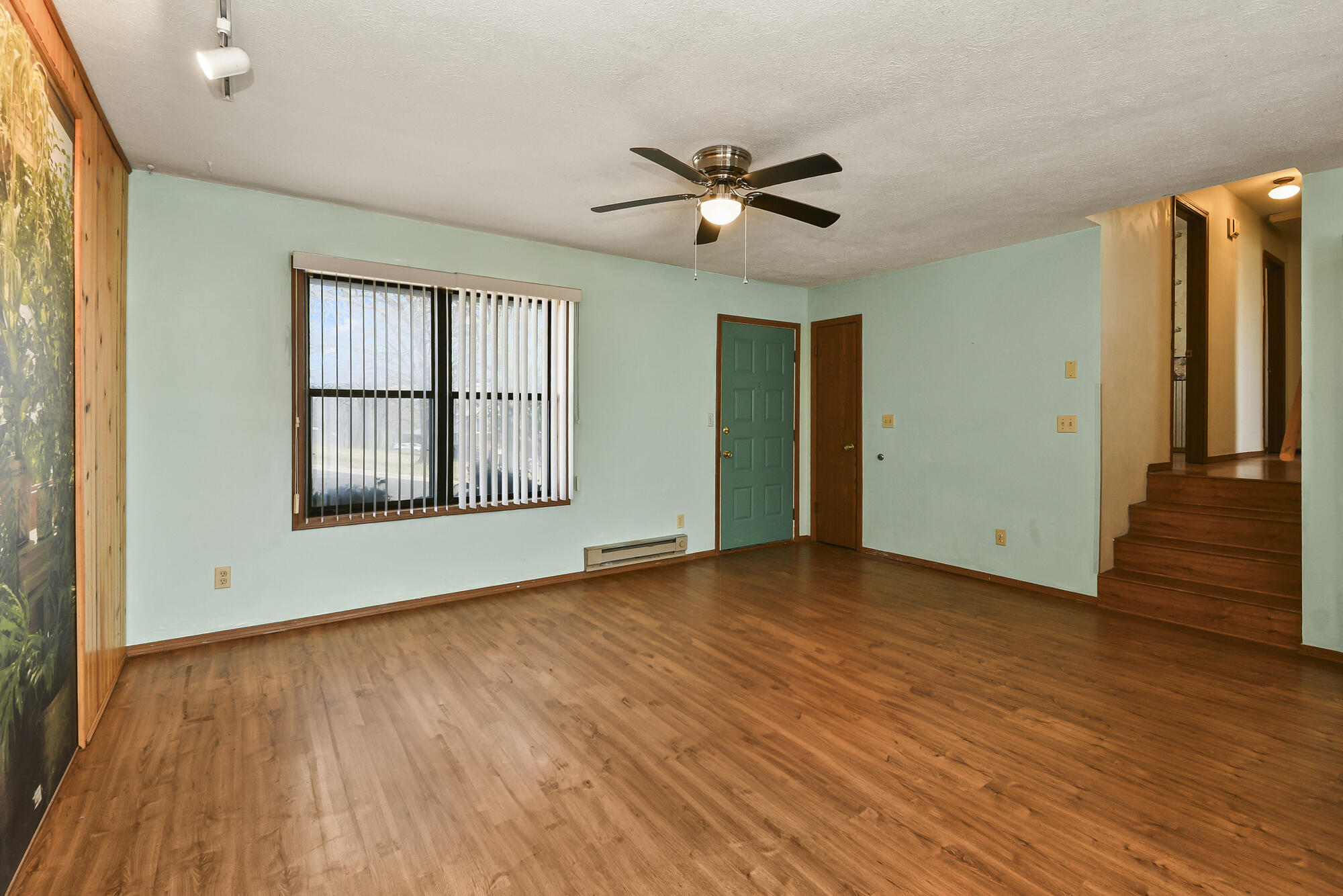 1650 Miller Drive Property Photo 8
