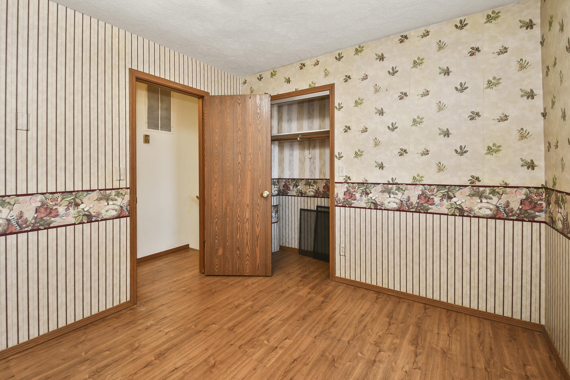 1650 Miller Drive Property Photo 19