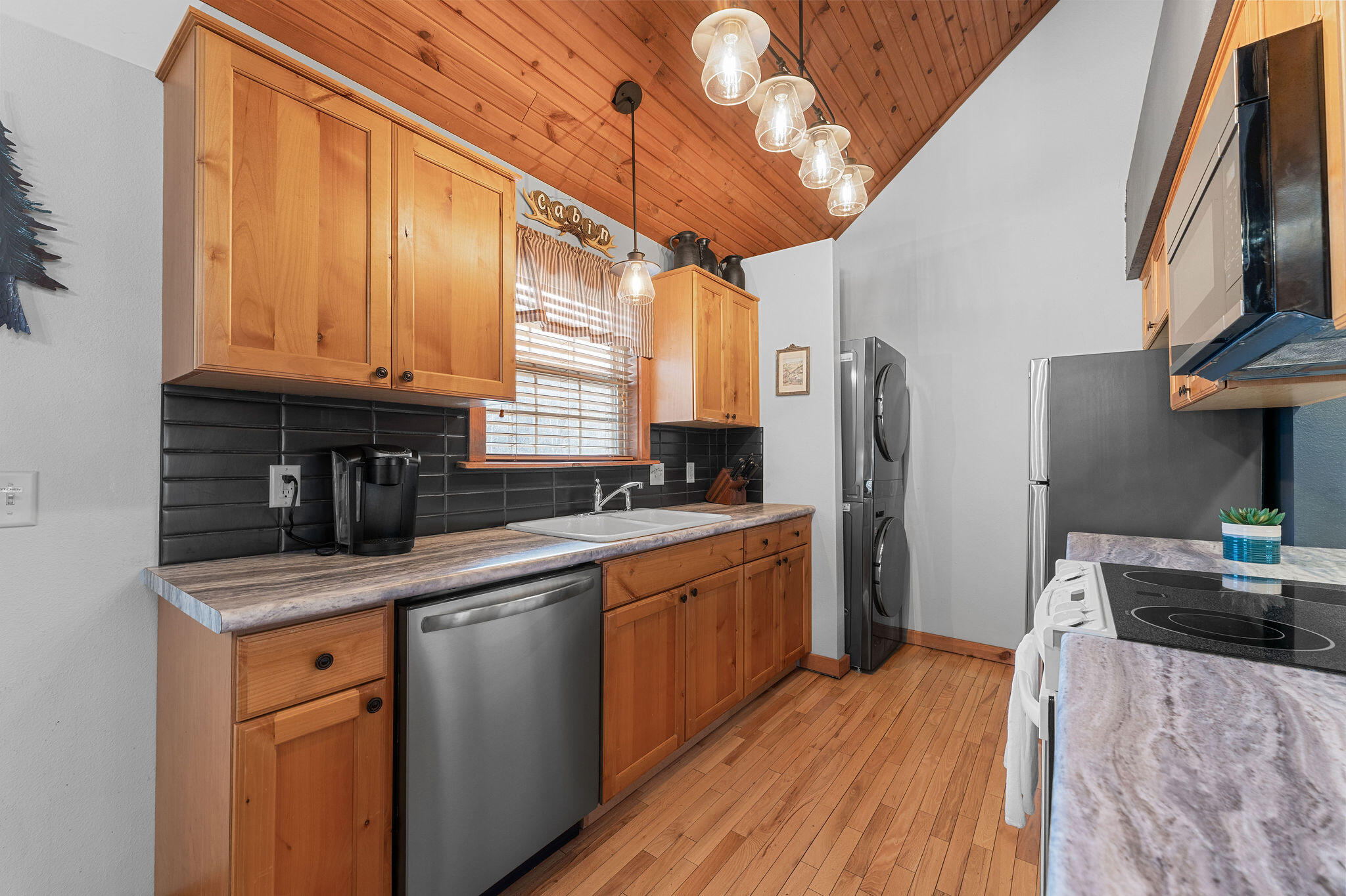 28 Stepping Stone Way Property Photo 14