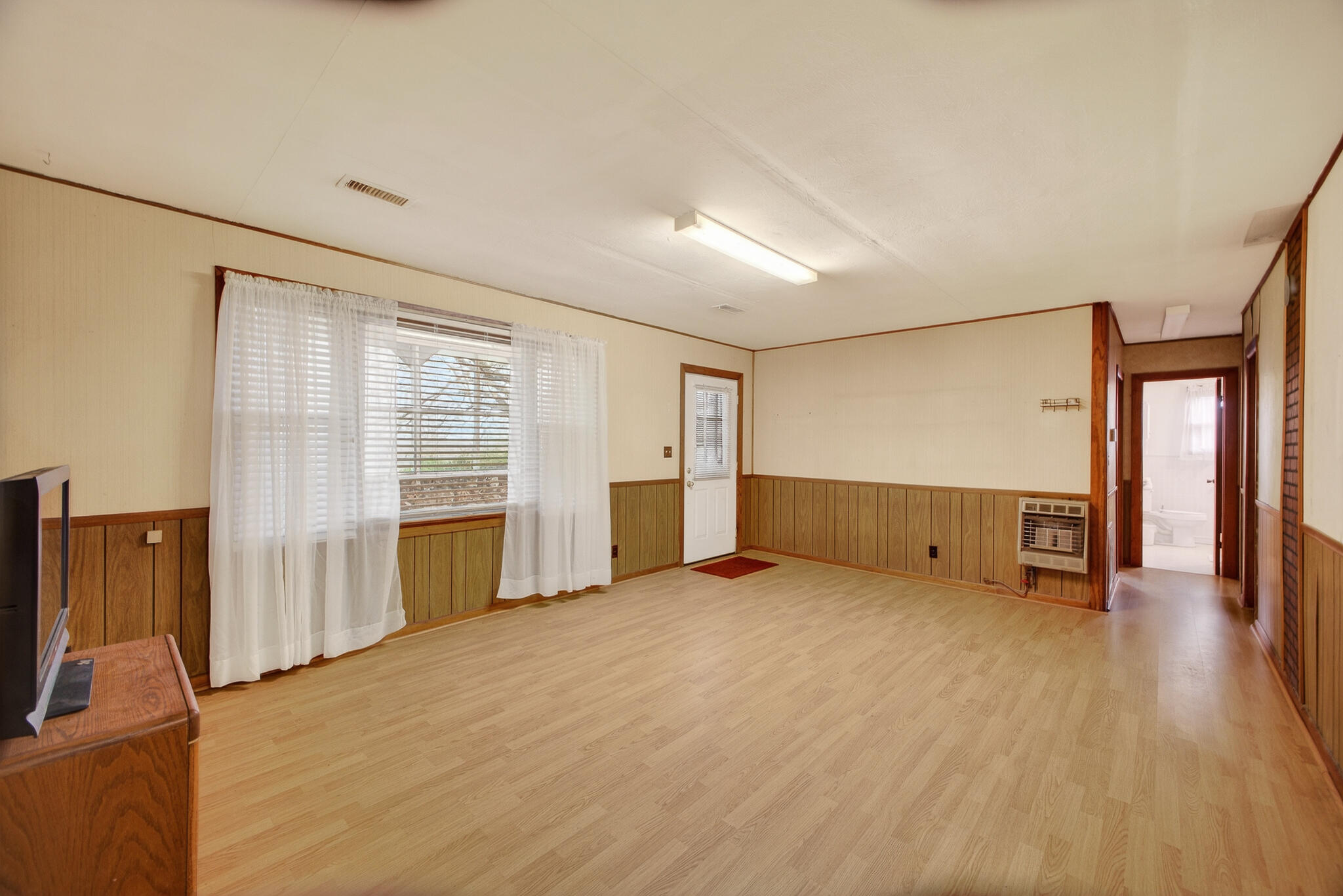 30050 State Highway T Property Photo 6