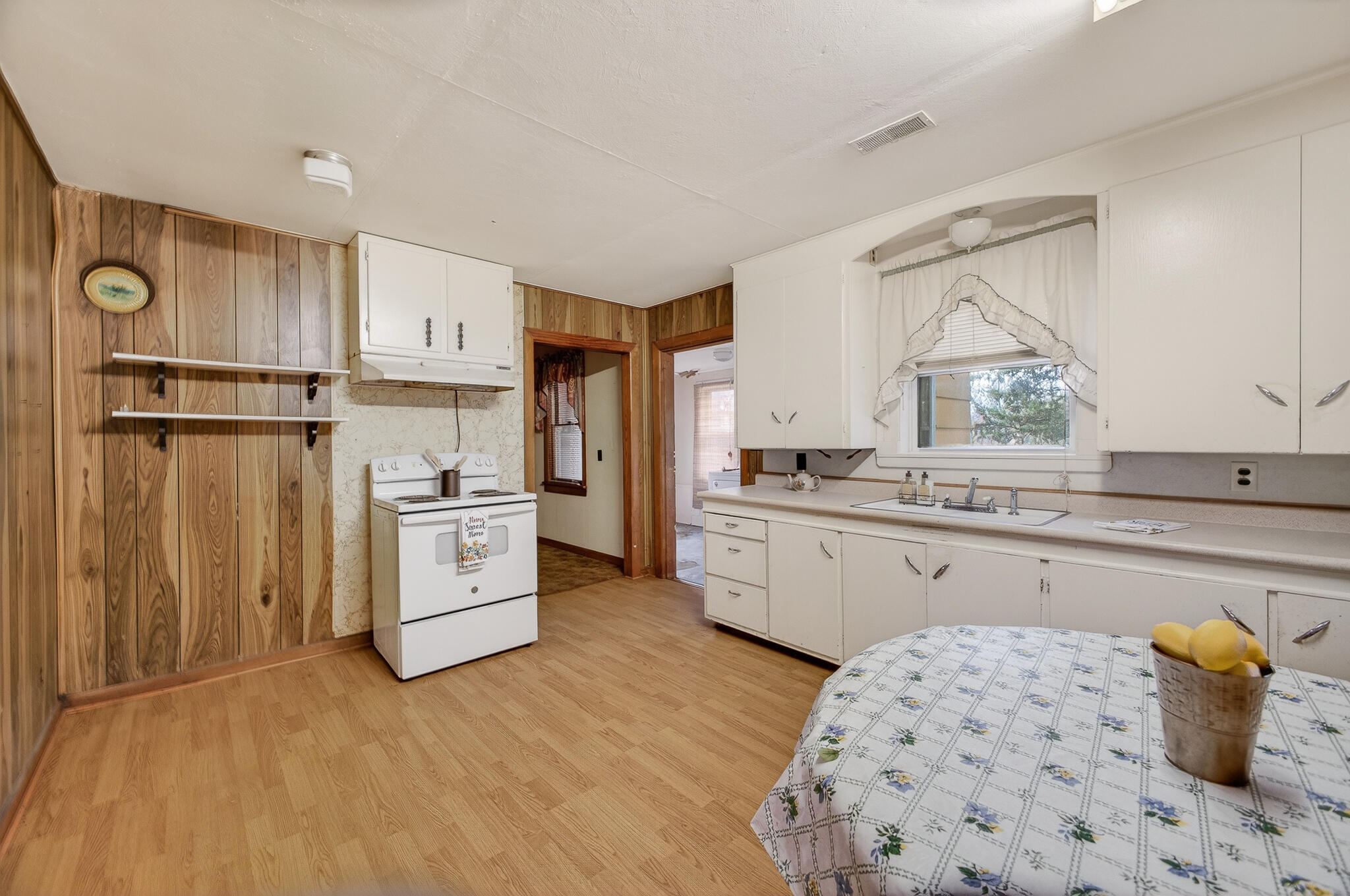 30050 State Highway T Property Photo 7