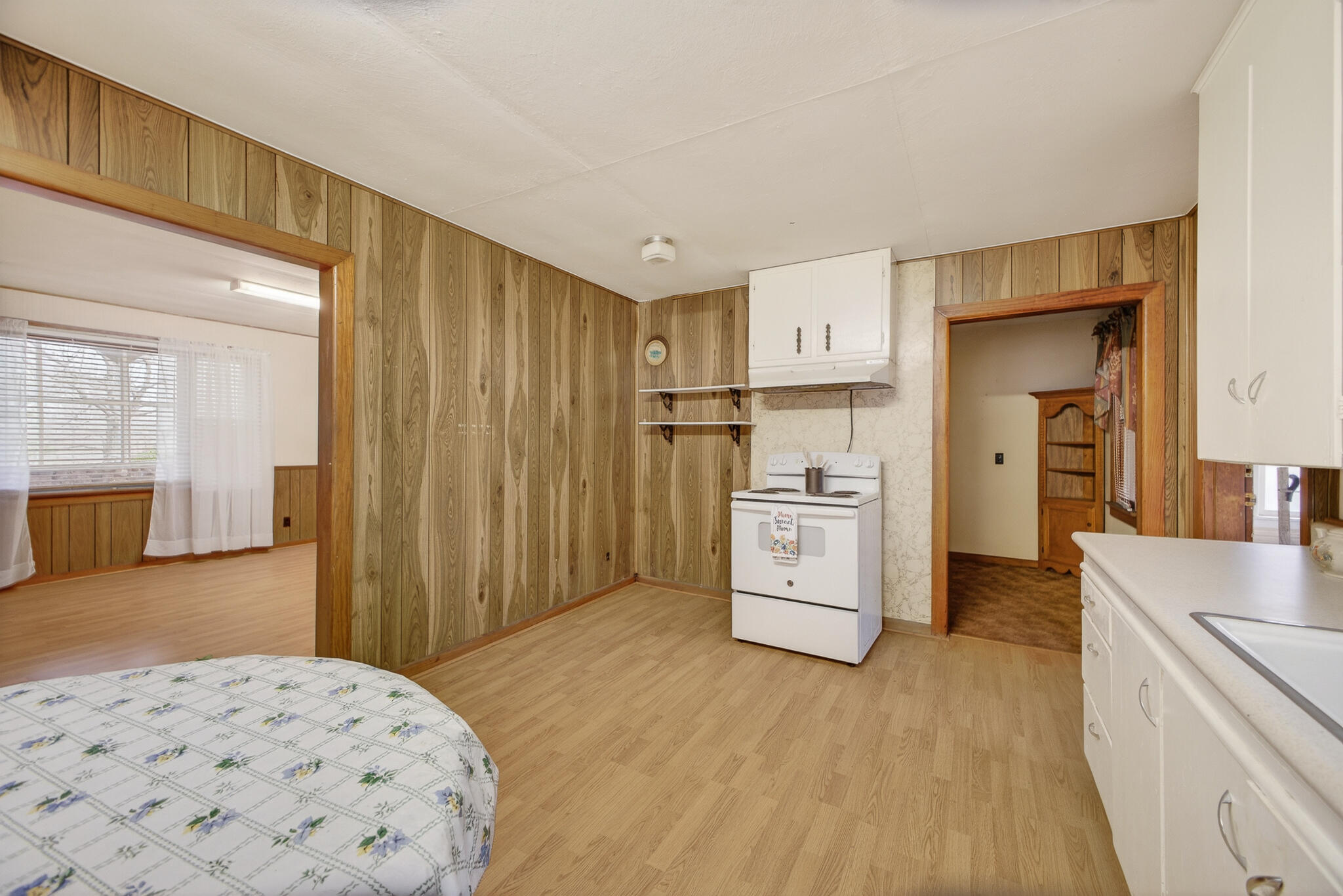 30050 State Highway T Property Photo 8