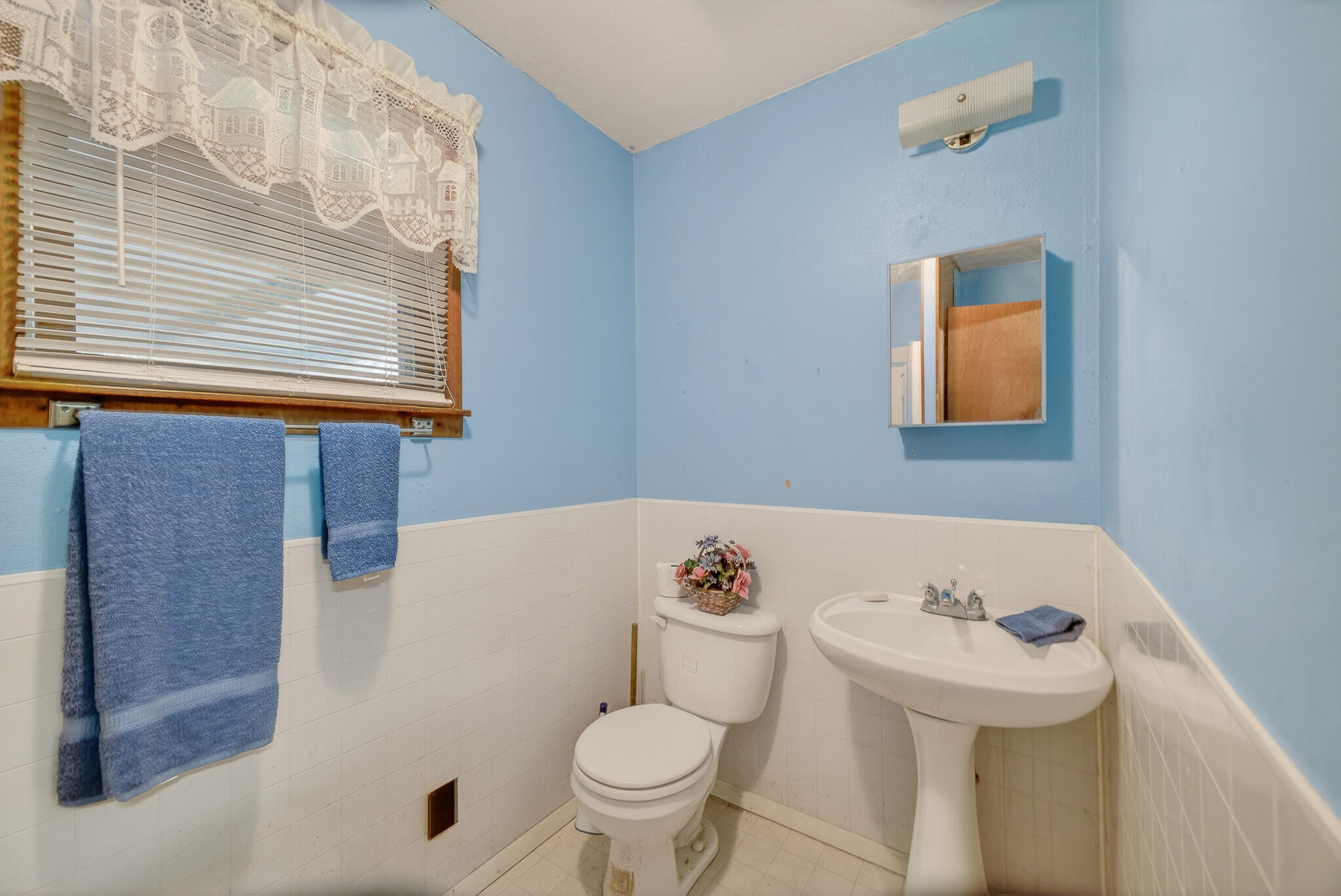 30050 State Highway T Property Photo 10