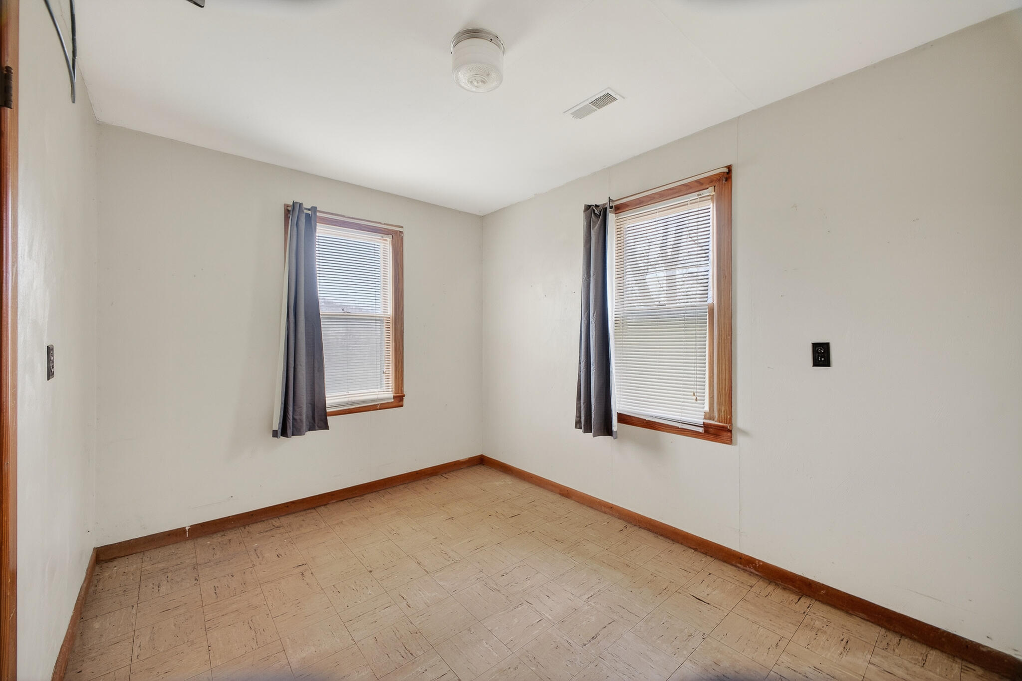 30050 State Highway T Property Photo 17
