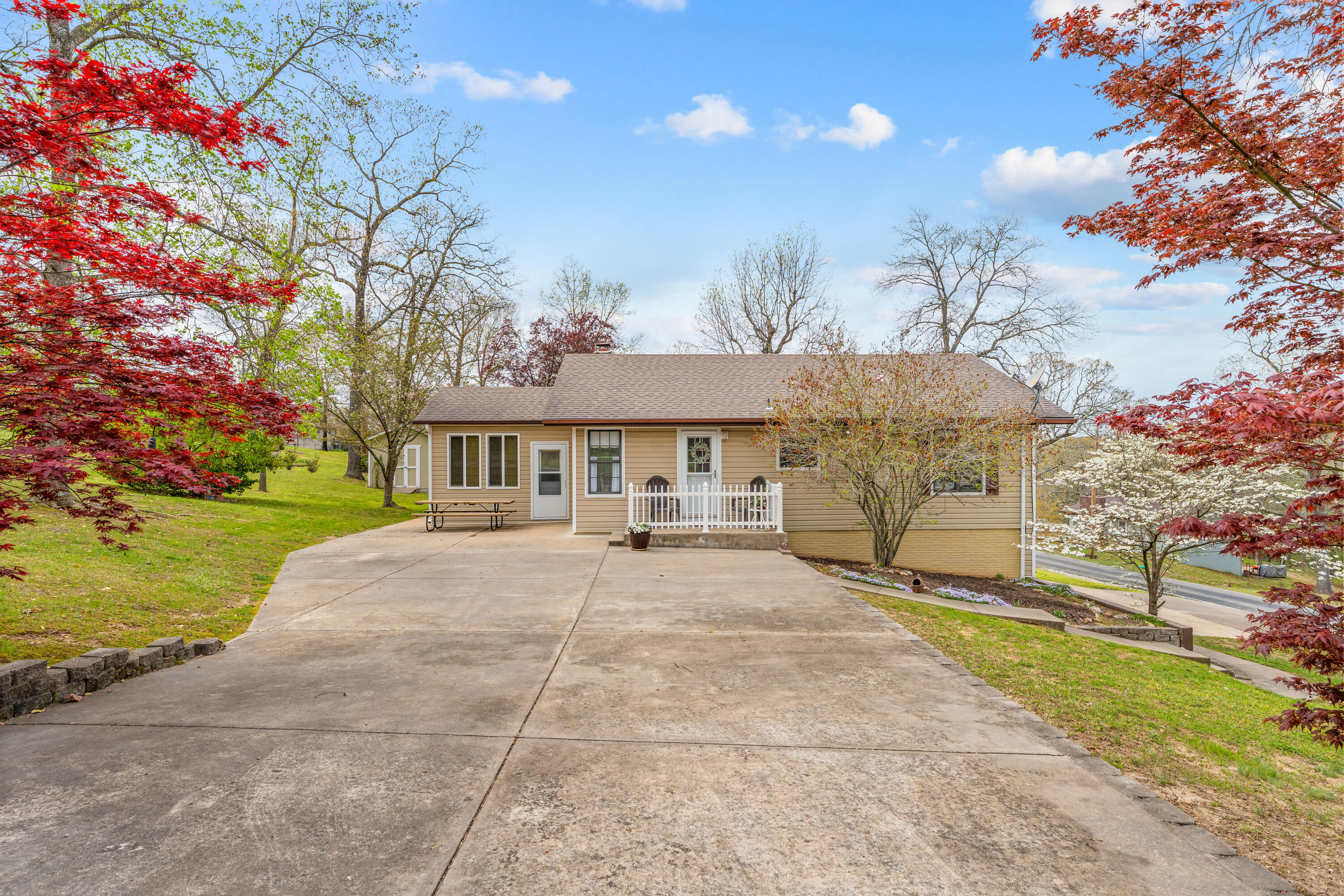 25540 Fox Woods Circle Property Photo 3