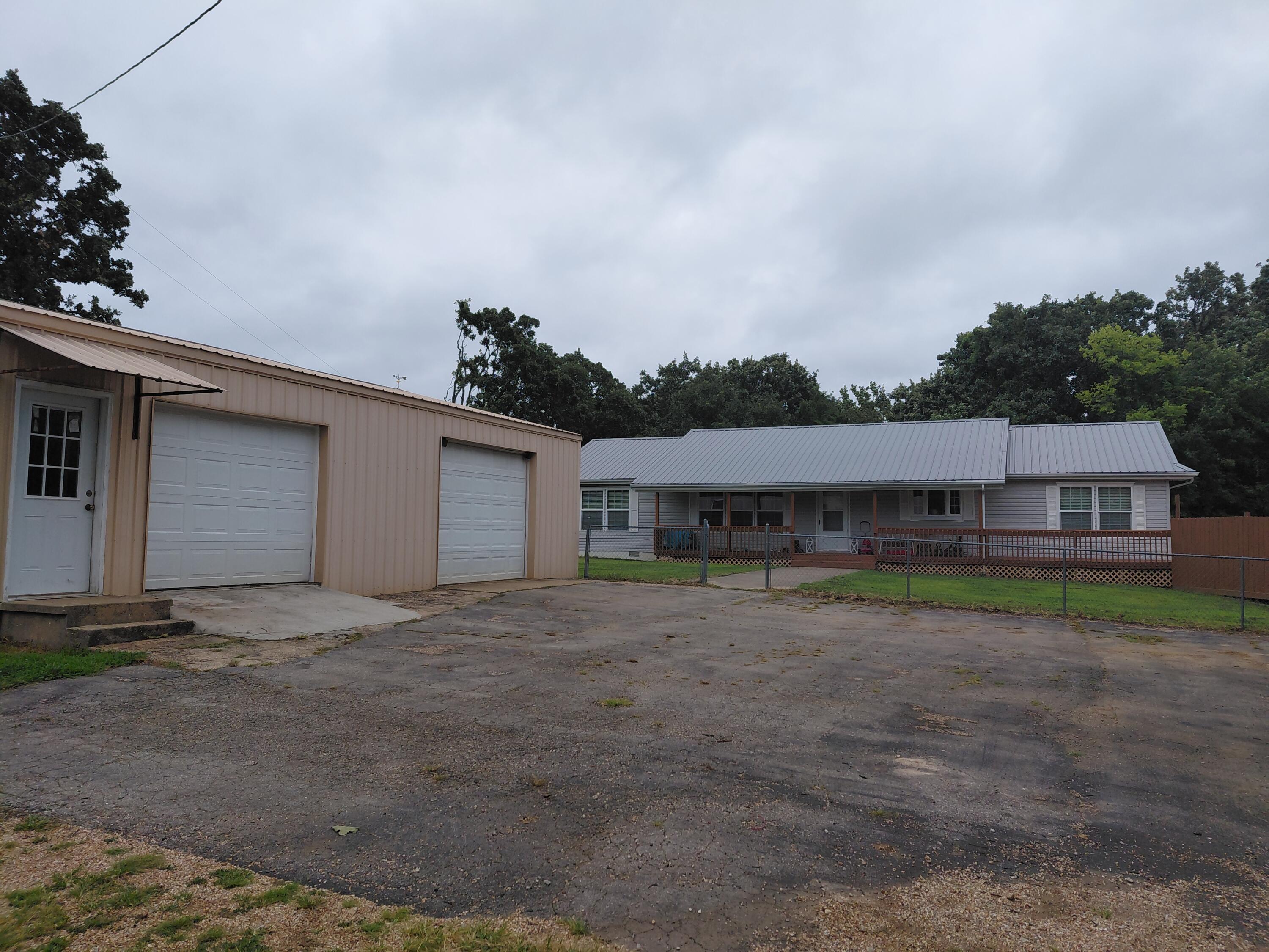 1240 State Road N Property Photo 1