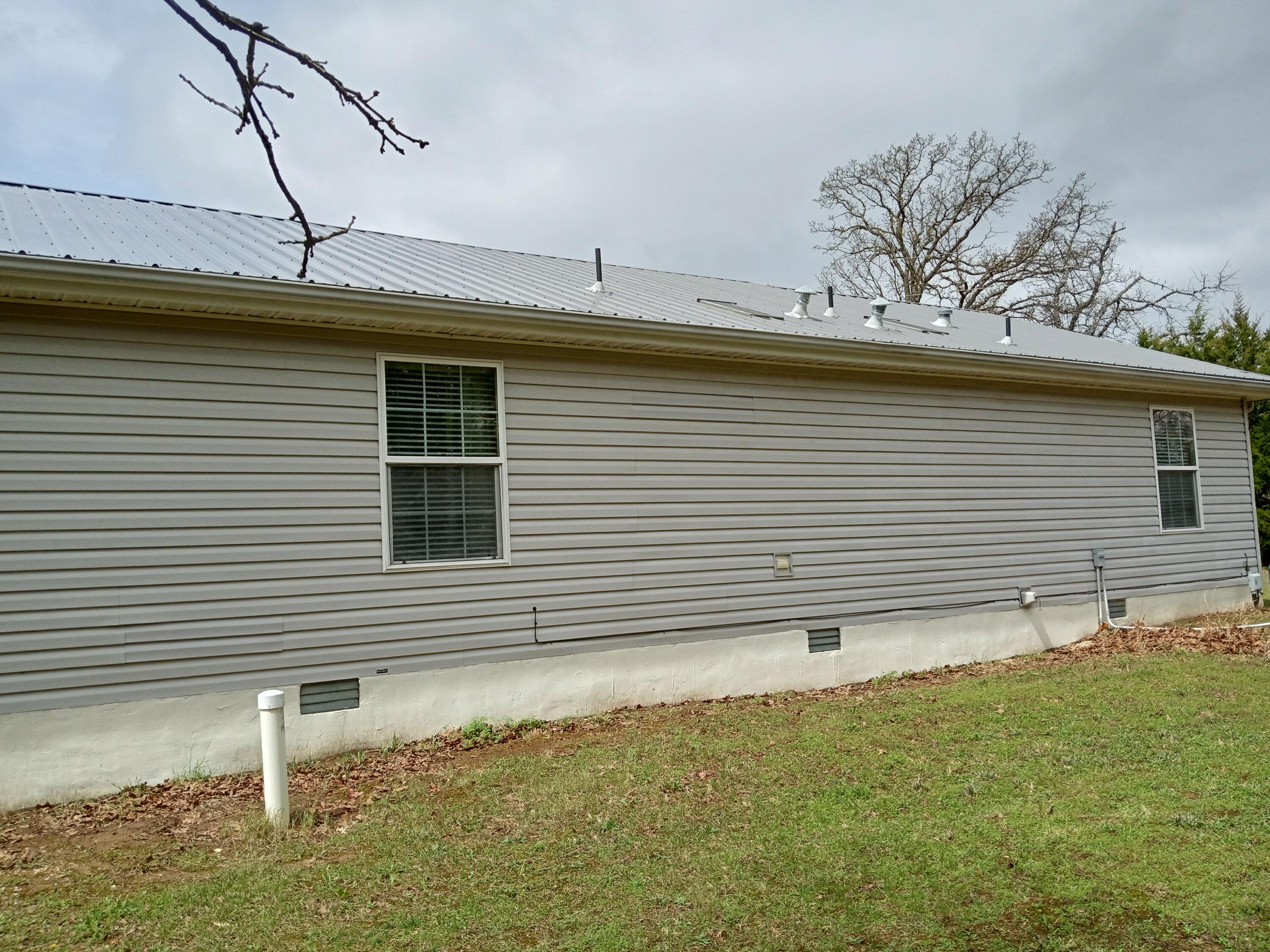 1240 State Road N Property Photo 11