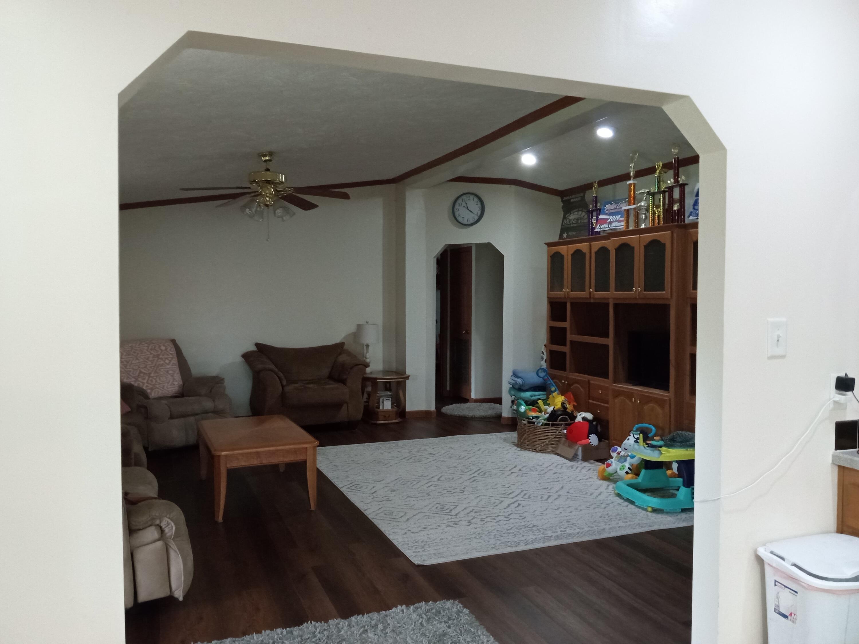 1240 State Road N Property Photo 23
