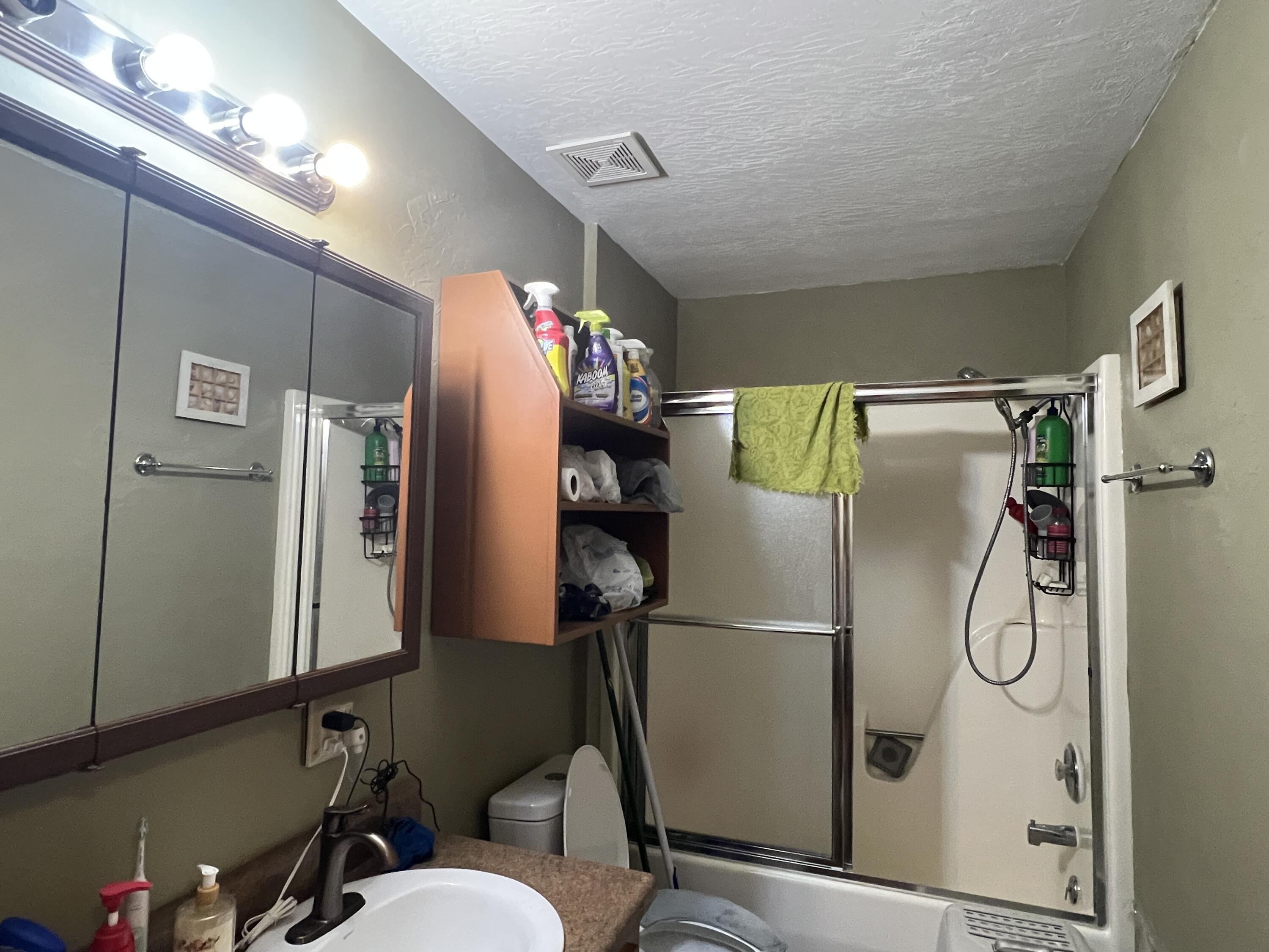 5467 Bradley Street Property Photo 6