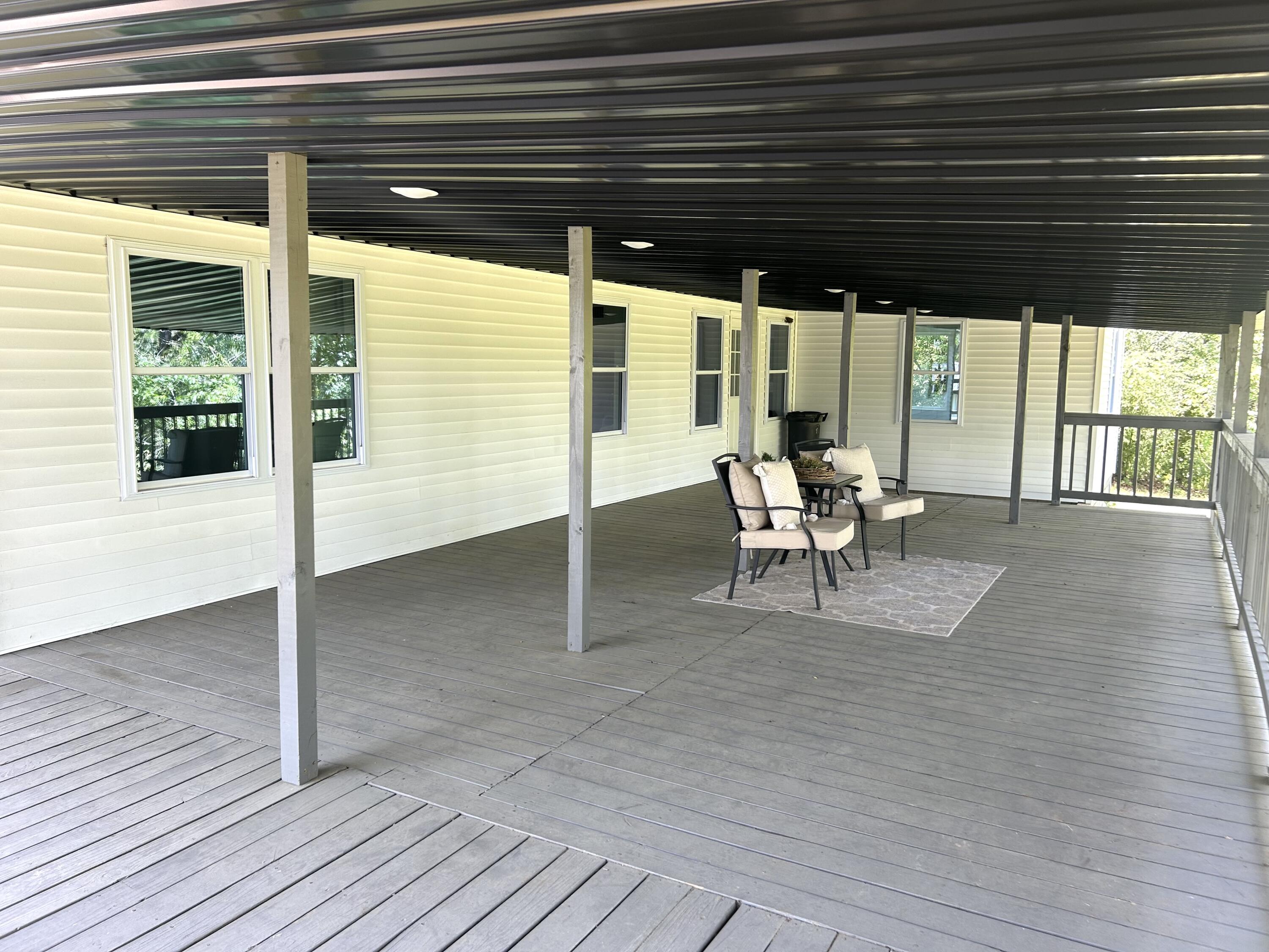 14817 Malberg Road Property Photo 4