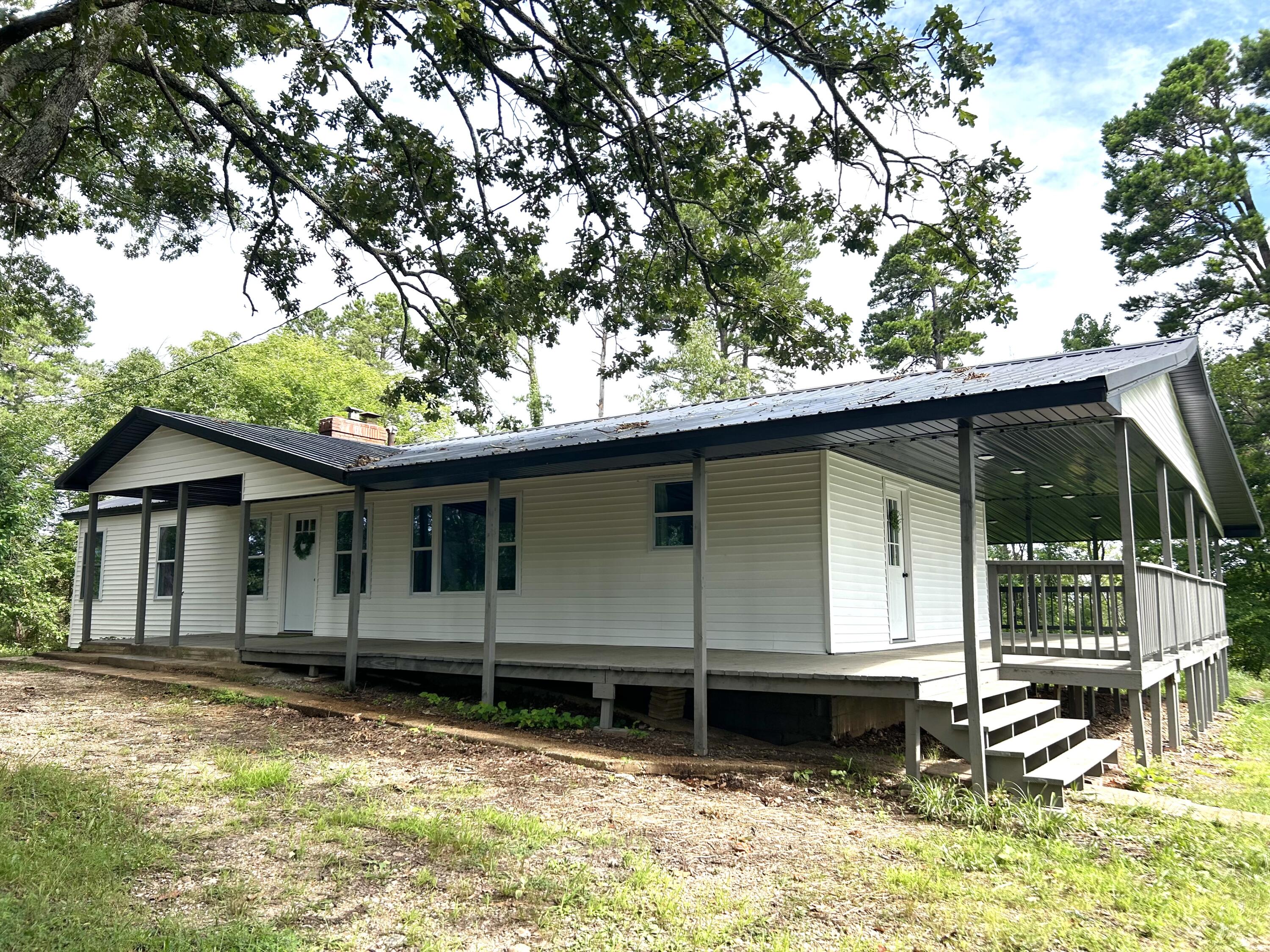 14817 Malberg Road Property Photo 7
