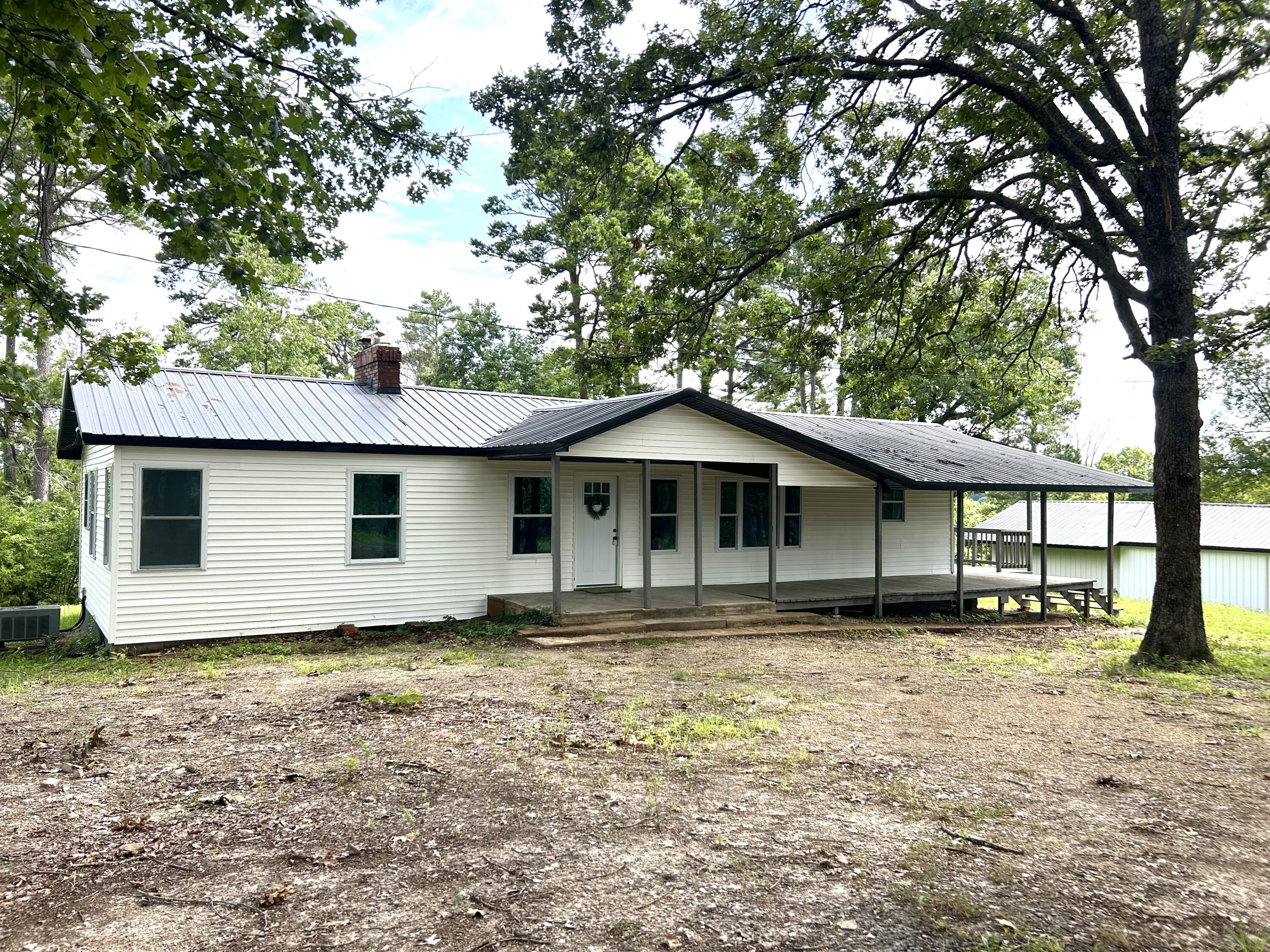 14817 Malberg Road Property Photo 8