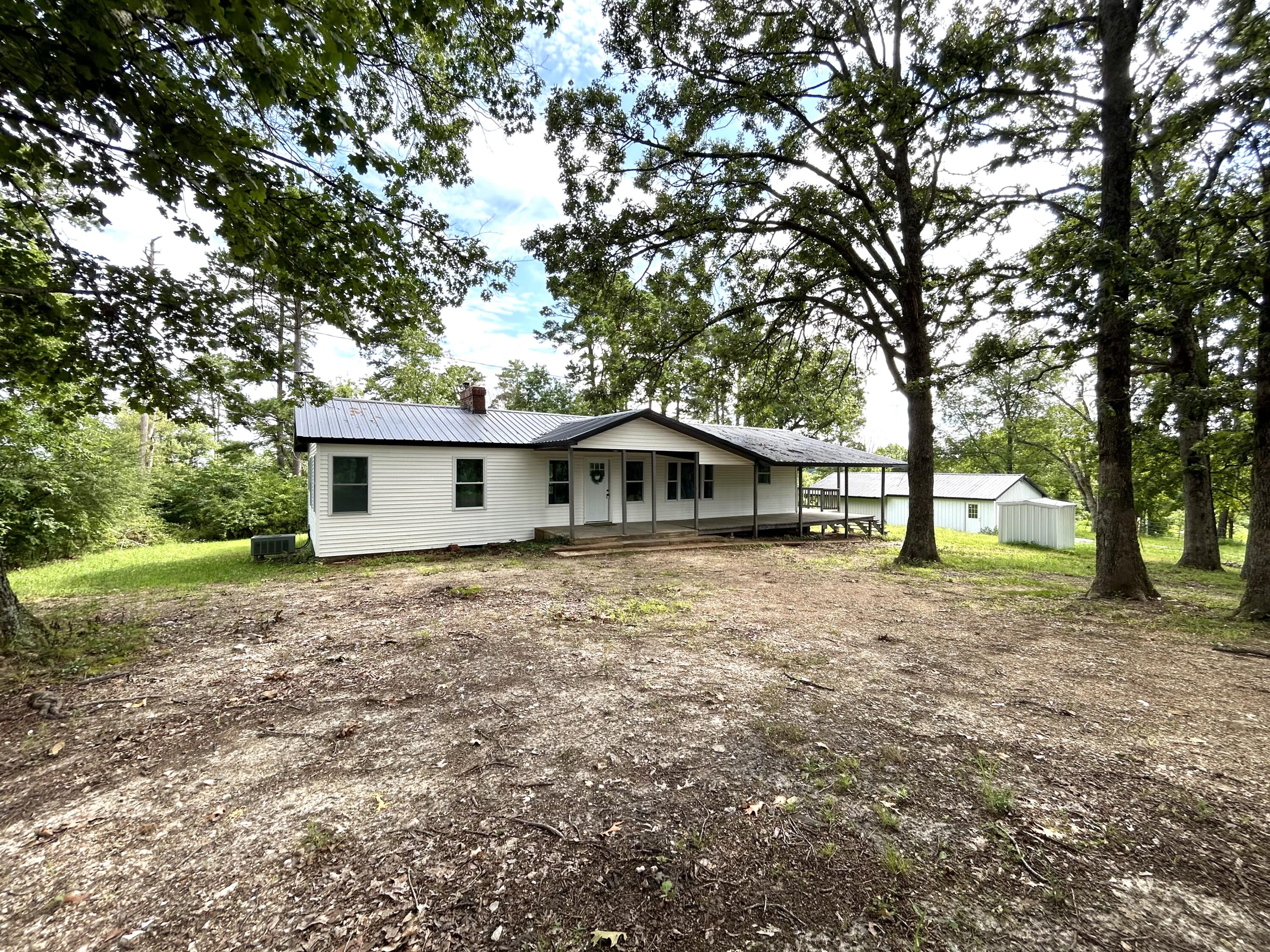 14817 Malberg Road Property Photo 9