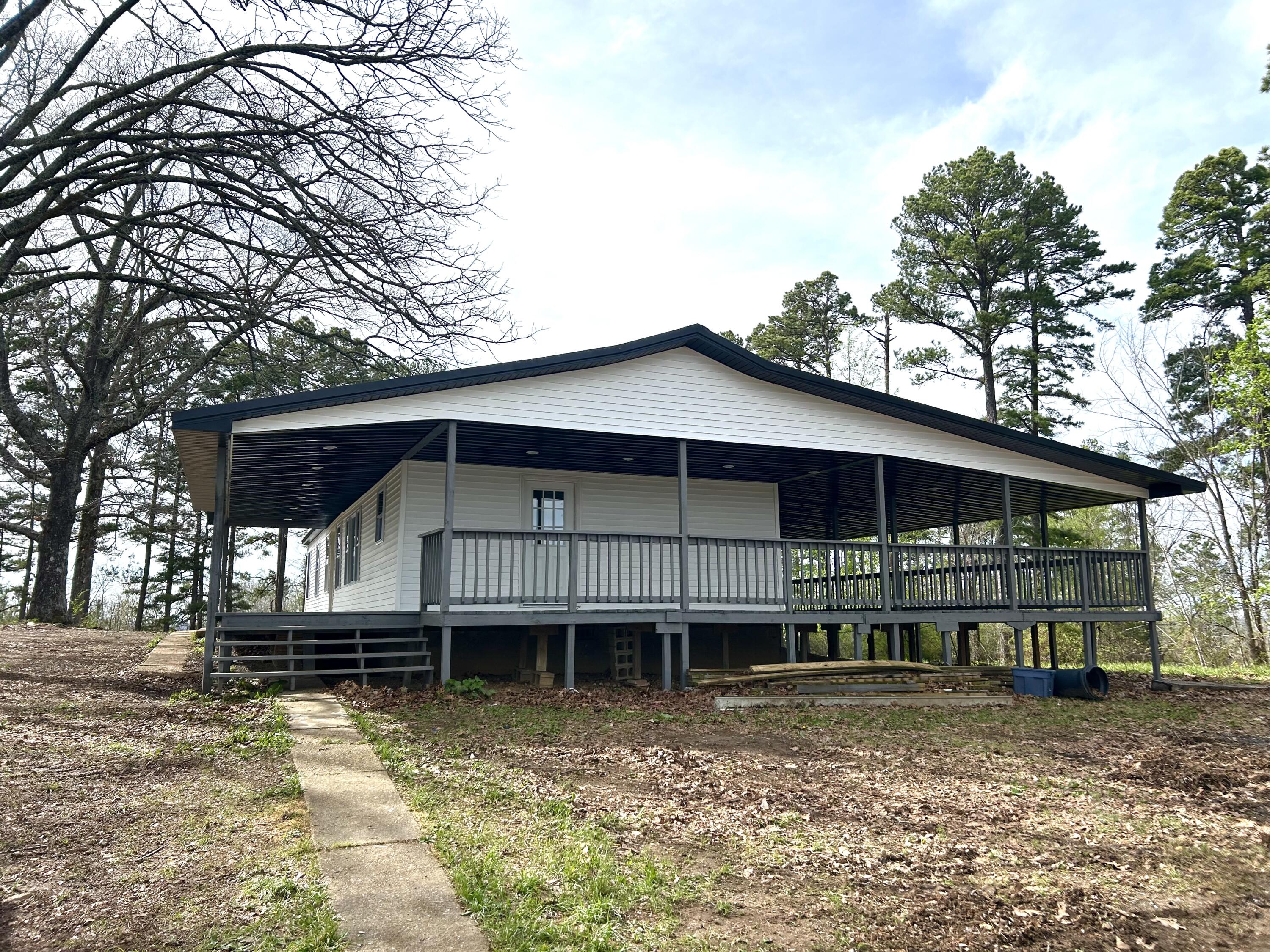 14817 Malberg Road Property Photo 10