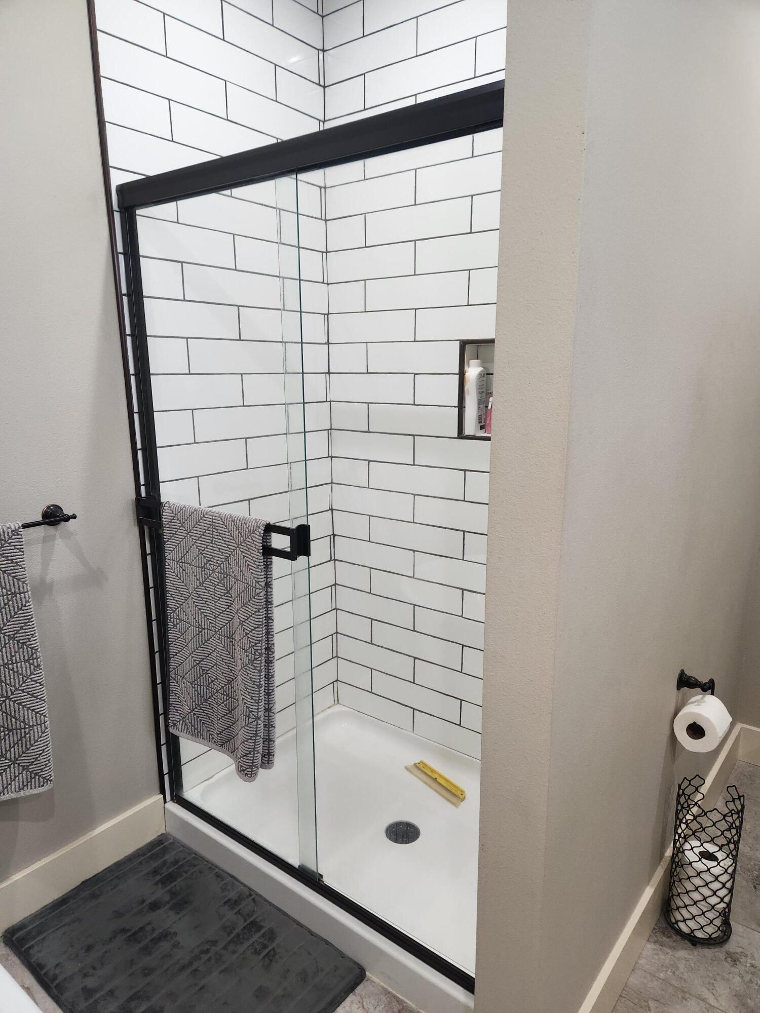 20687 Lawrence 1230 Property Photo 17