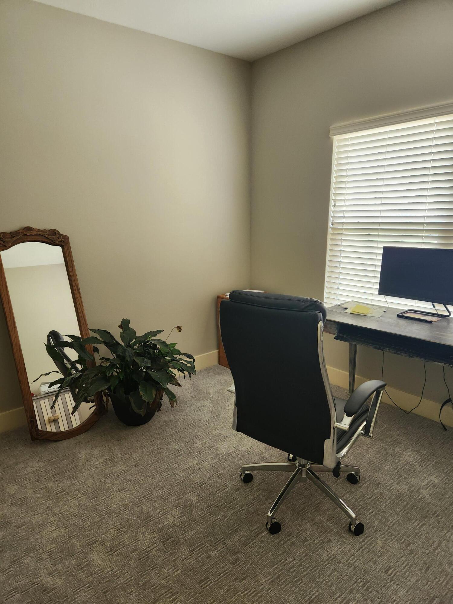 20687 Lawrence 1230 Property Photo 22