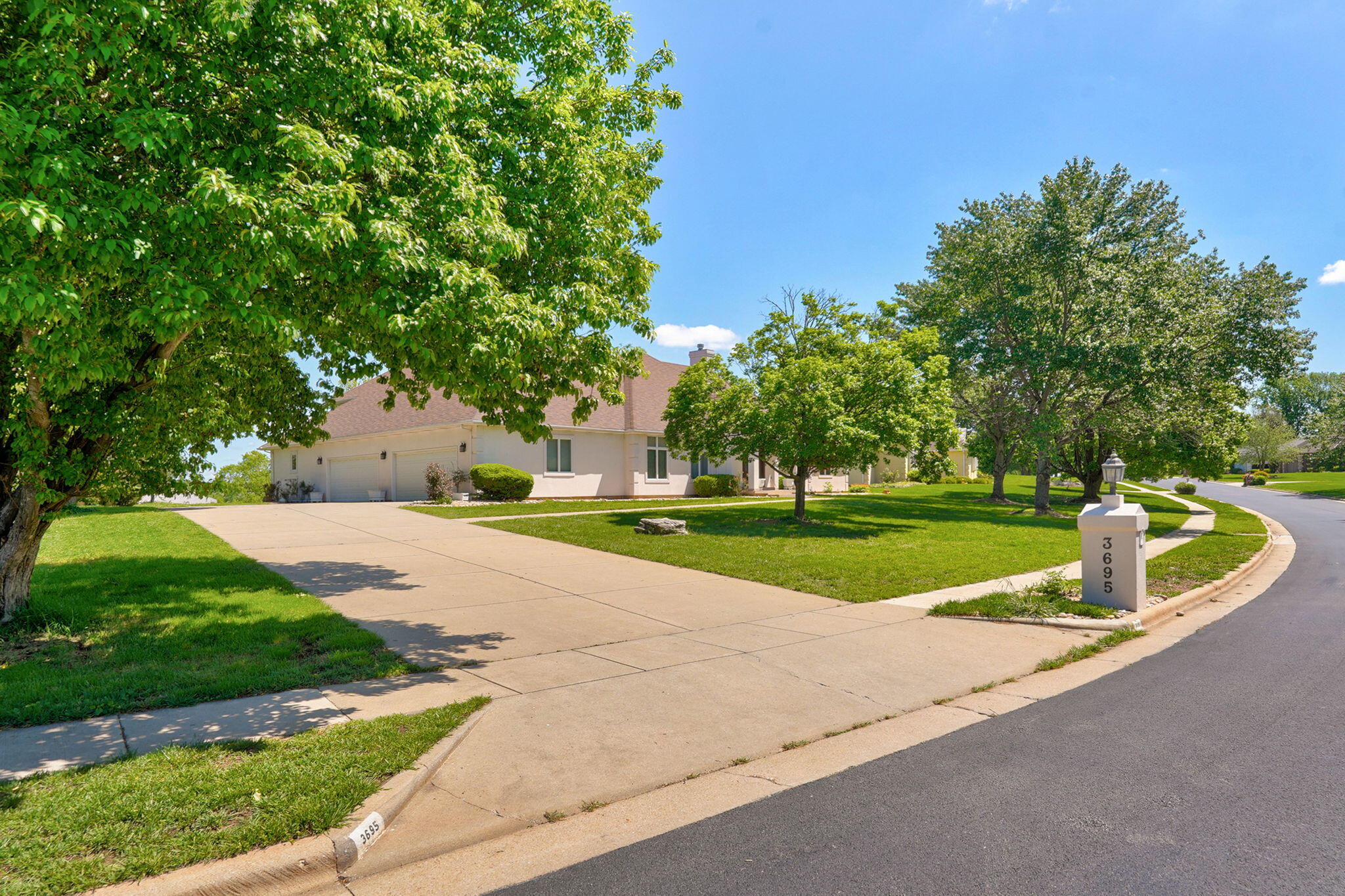 3695 East Turtle Hatch Road Property Photo 3