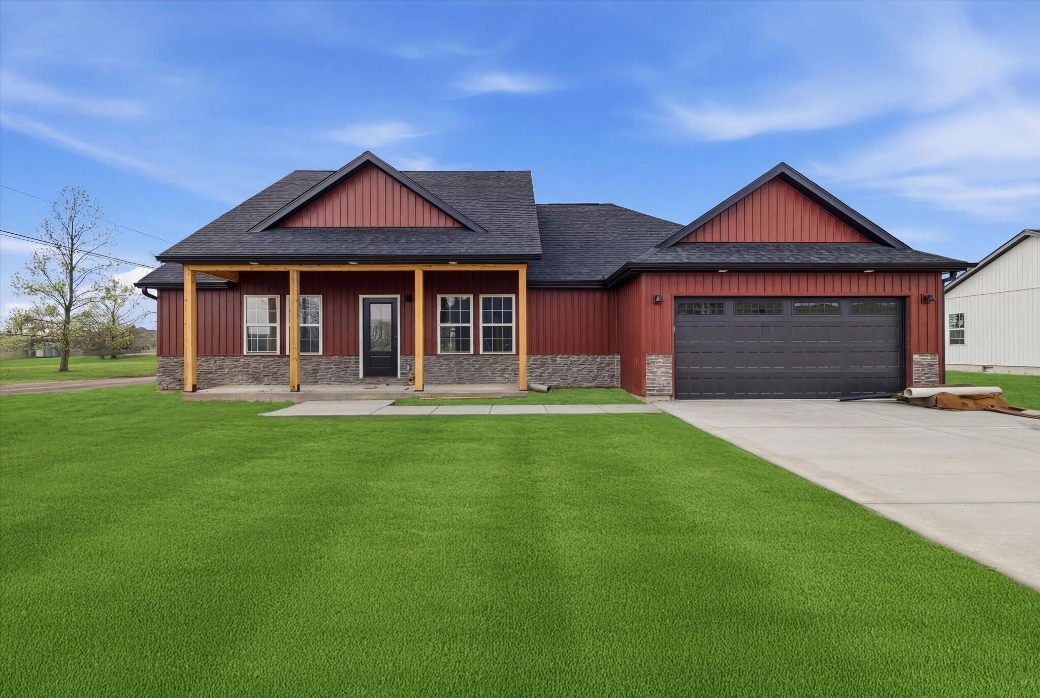 2601 Country Drive Property Photo 1