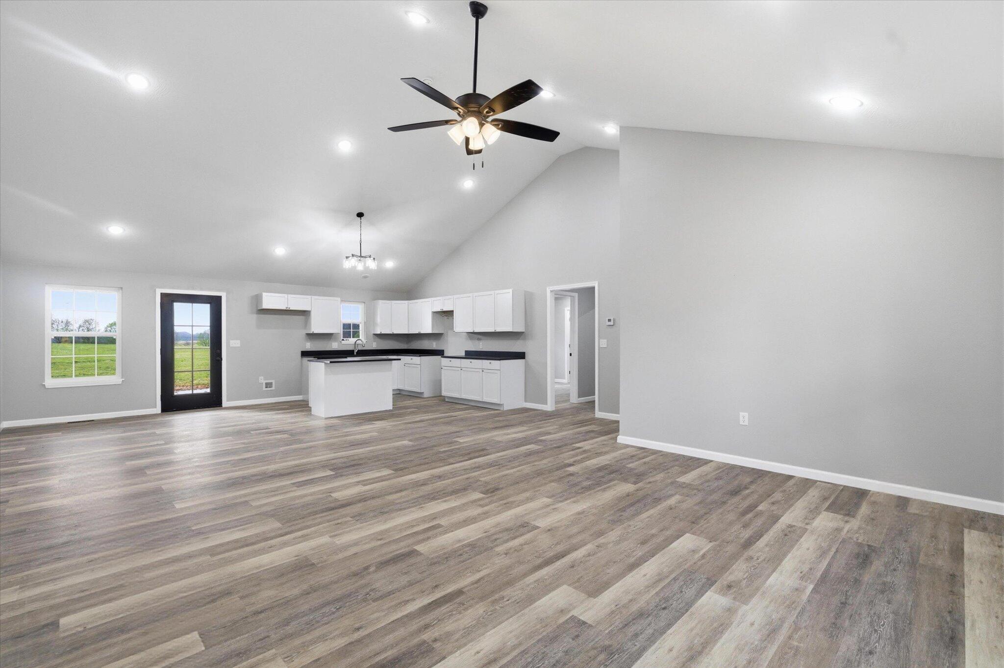 2601 Country Drive Property Photo 9