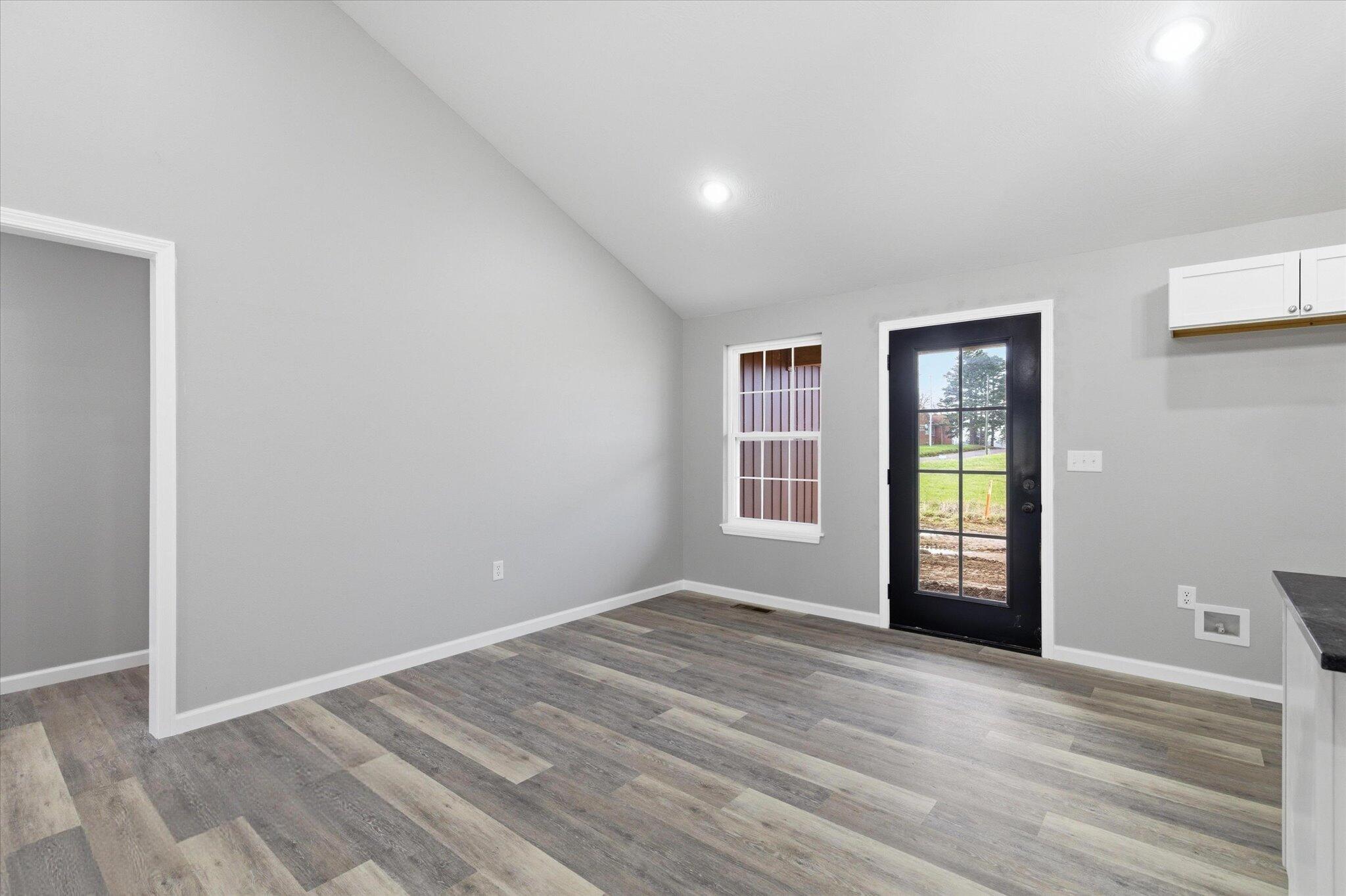 2601 Country Drive Property Photo 12
