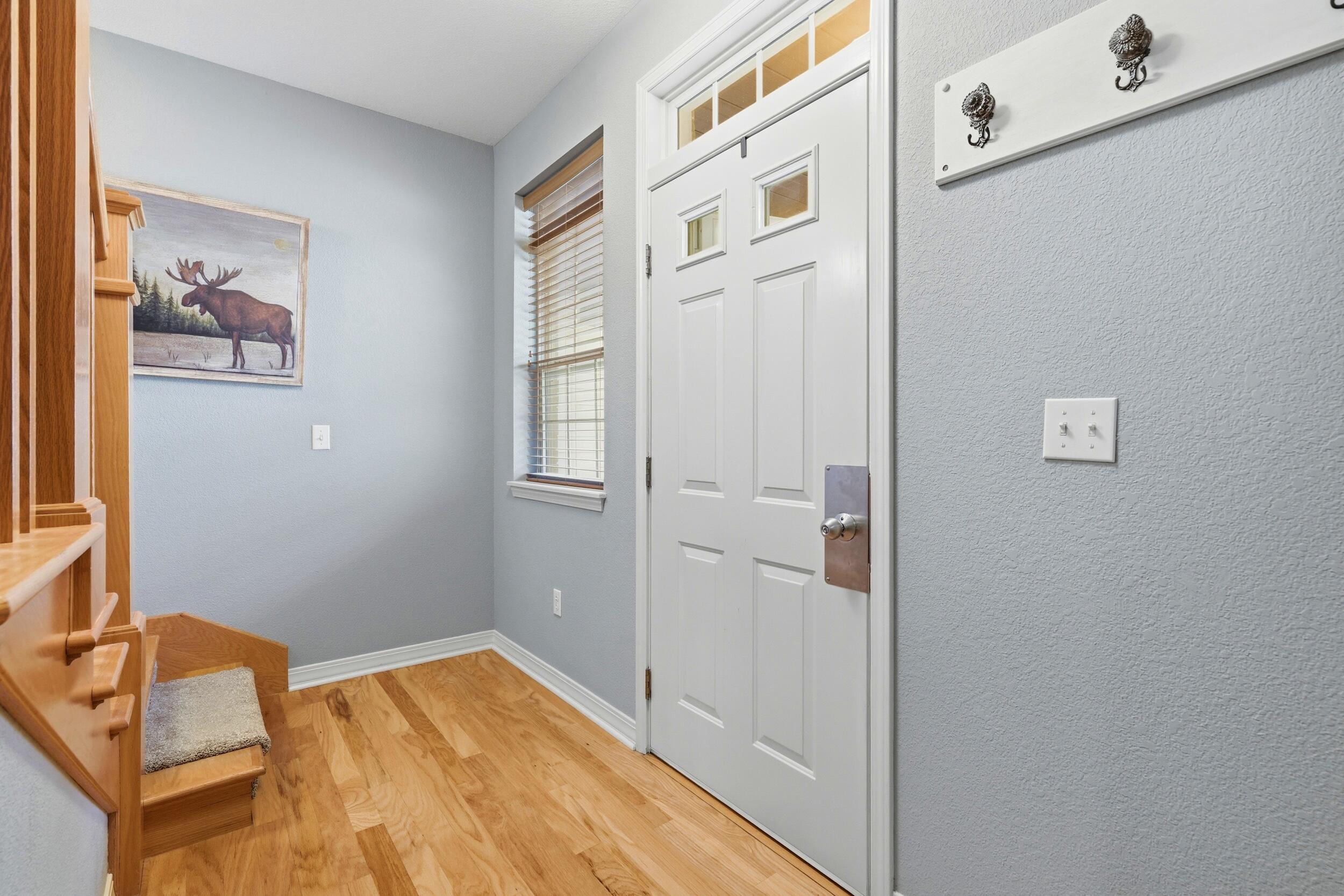 101 Residence Lane Property Photo 3