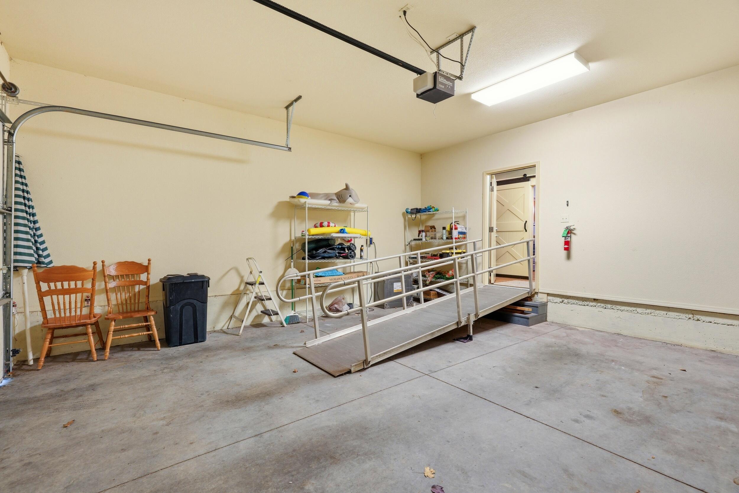 101 Residence Lane Property Photo 39