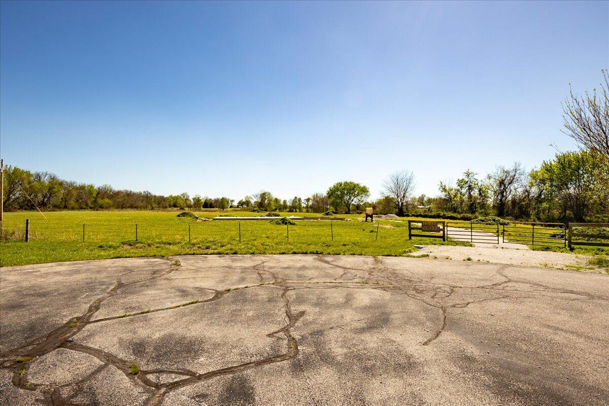 10855 County Ln 133 Property Photo 18