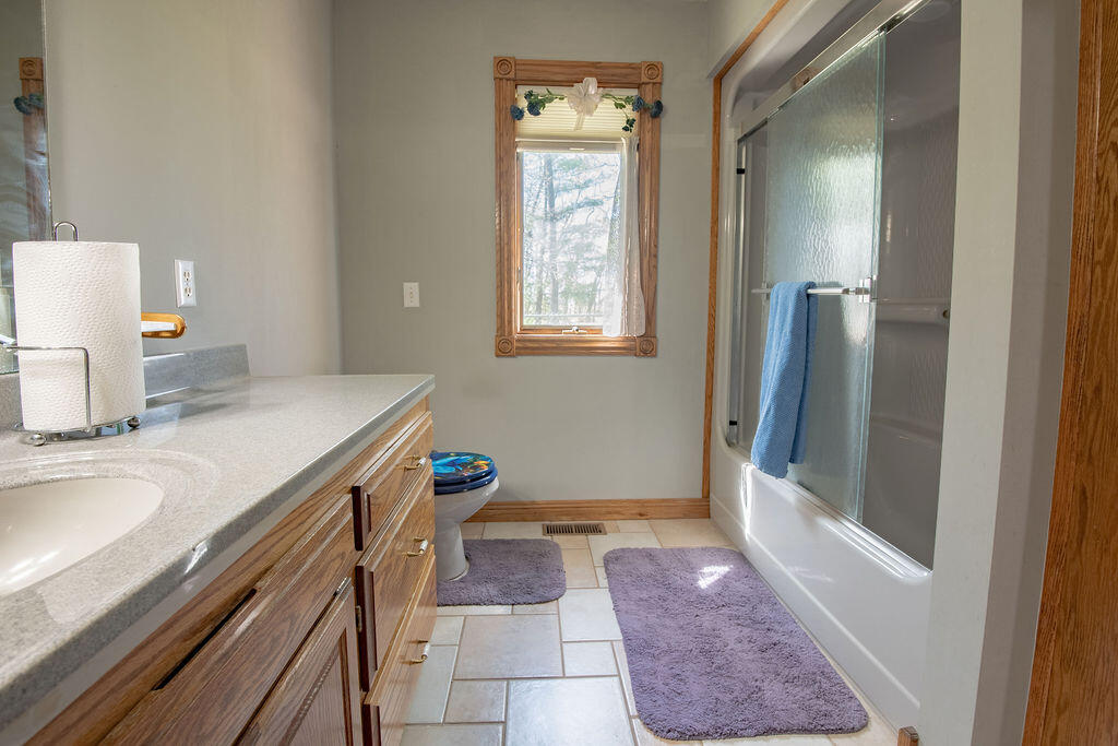 4181 North Farm Road 35 Property Photo 33