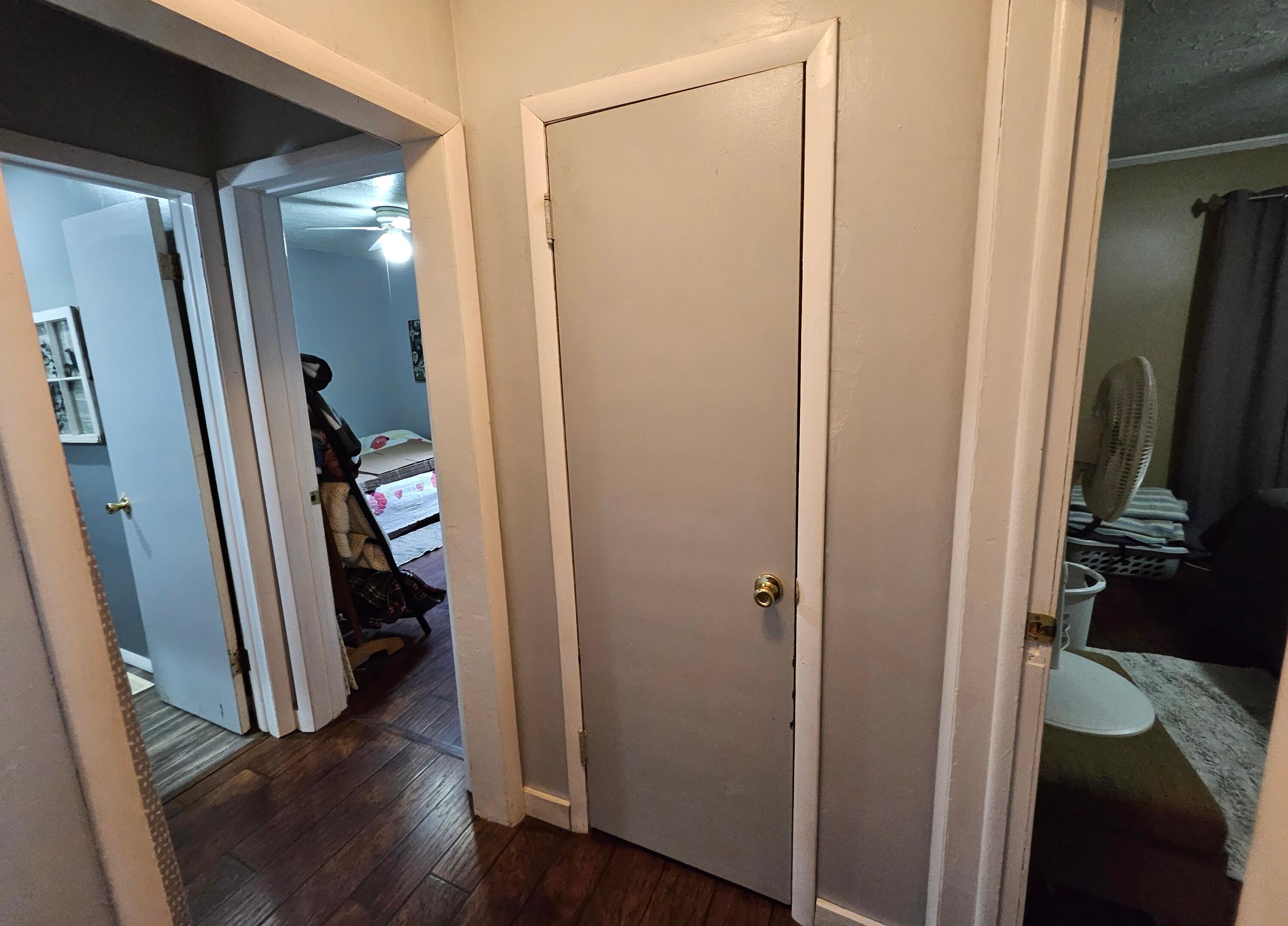 2648 North Howard Avenue Property Photo 3