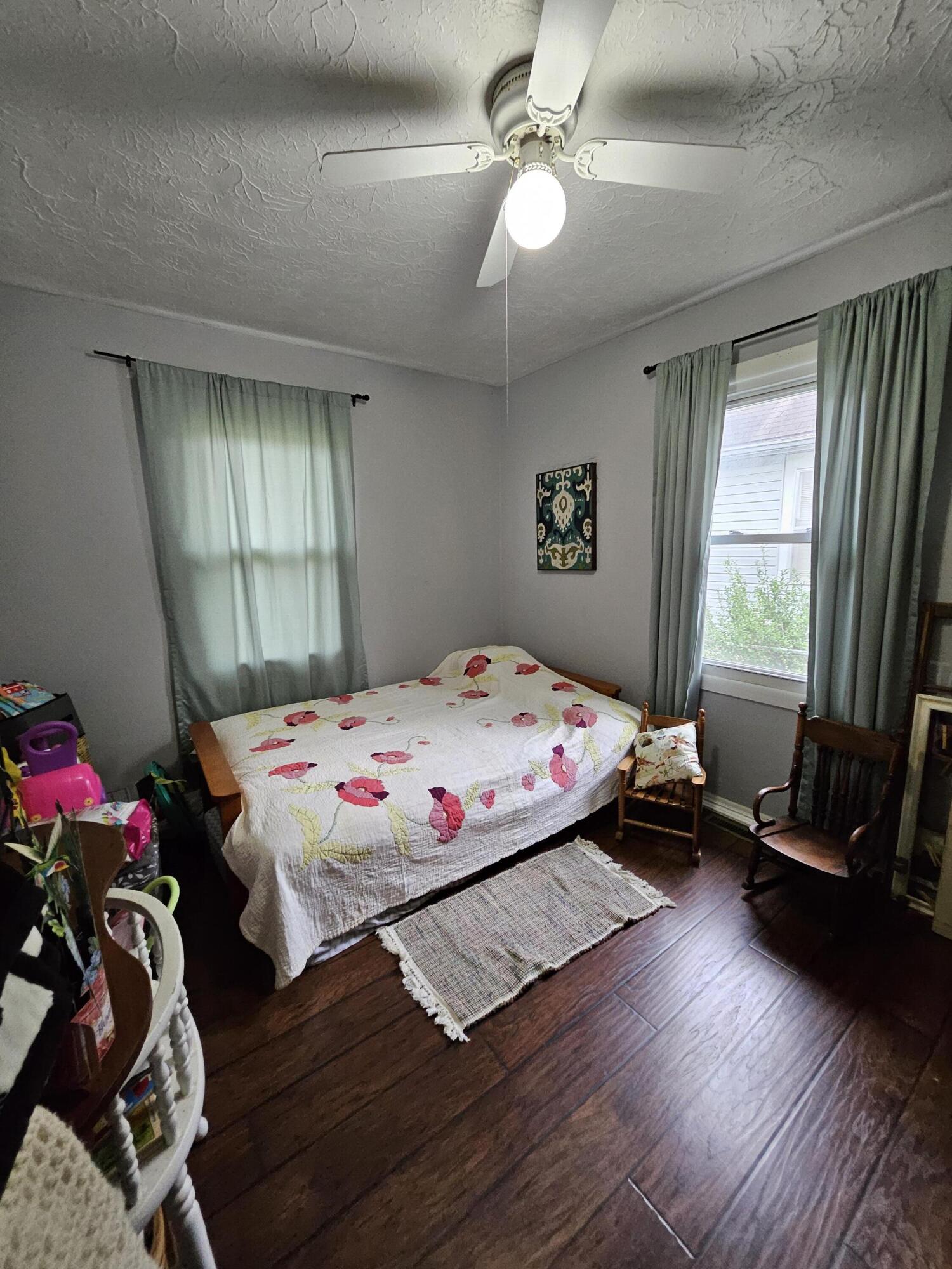 2648 North Howard Avenue Property Photo 7