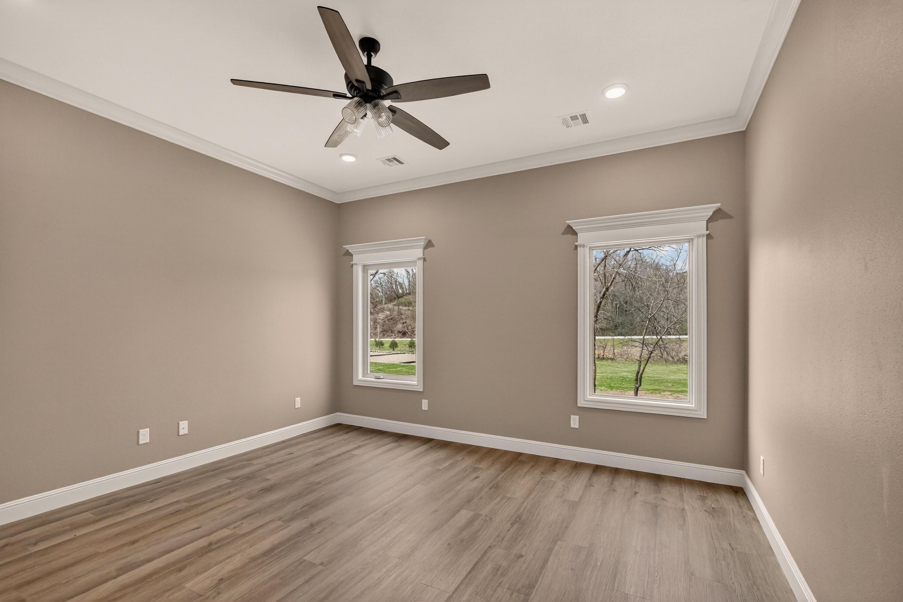 108 Whispering Oaks Drive Property Photo 43
