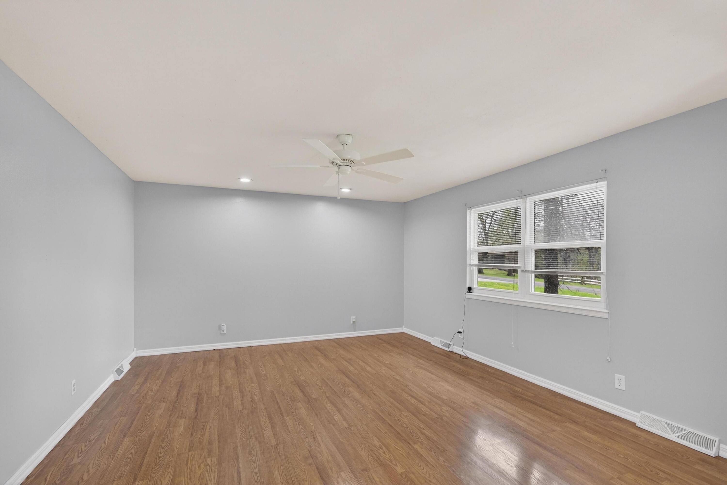 2905 Southern Hills Drive Property Photo 5