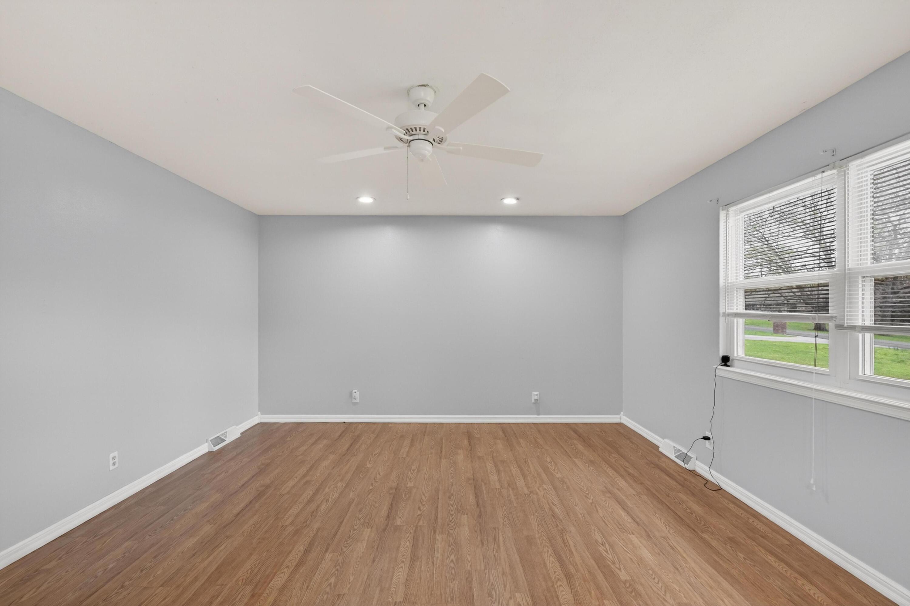 2905 Southern Hills Drive Property Photo 6
