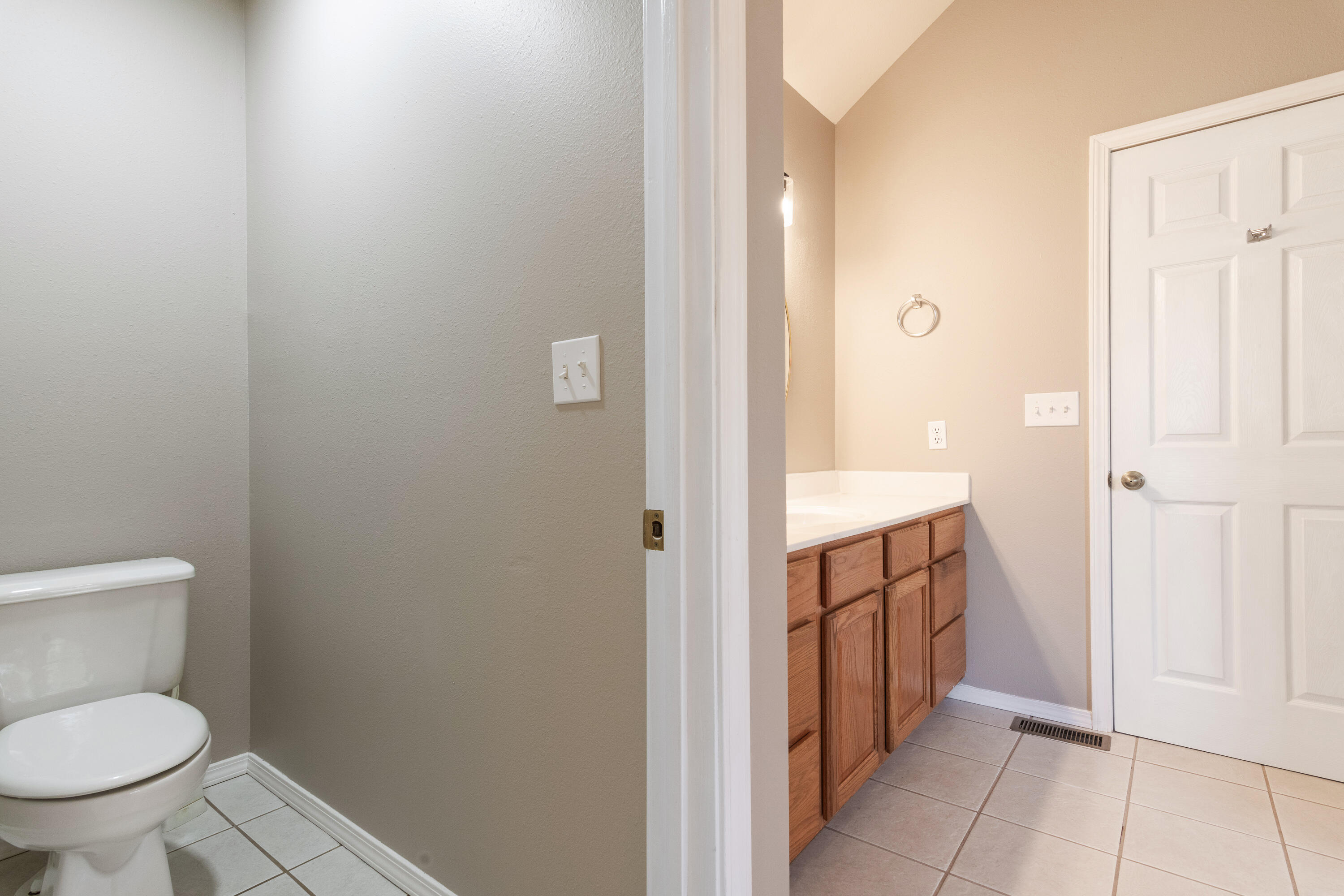 917 Silver Bluff Circle Property Photo 21
