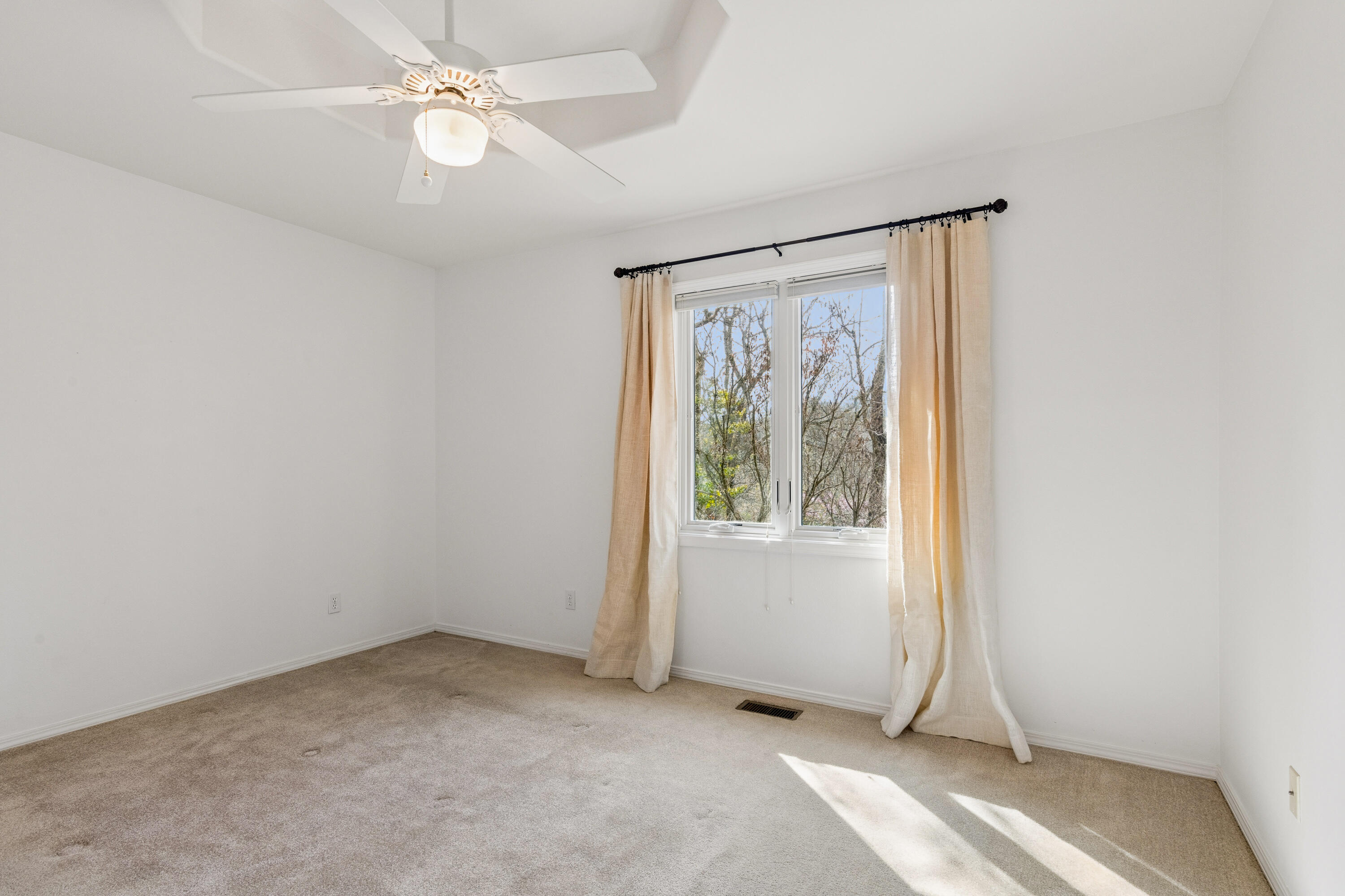 917 Silver Bluff Circle Property Photo 24
