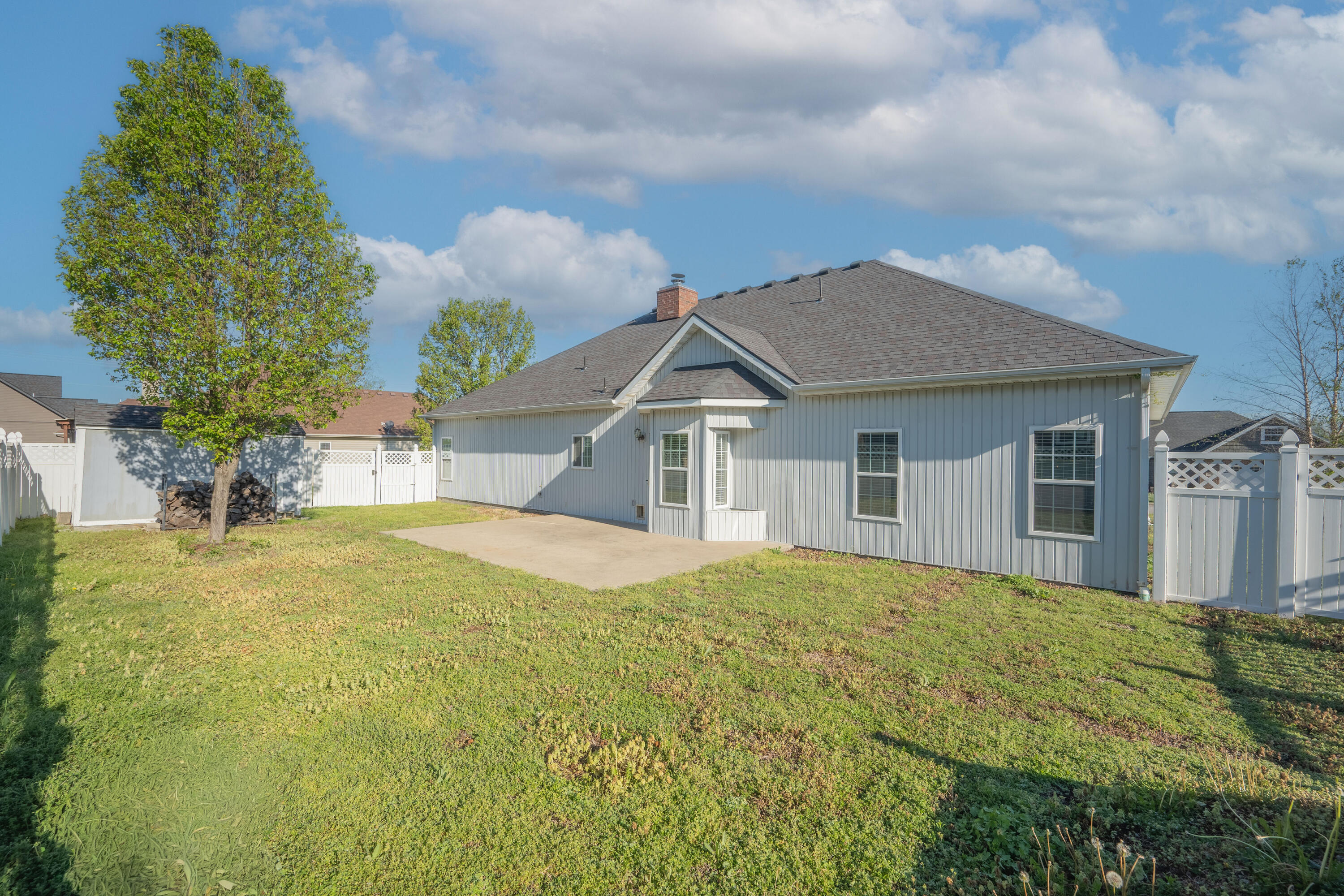 4320 Wisteria Way Property Photo 6