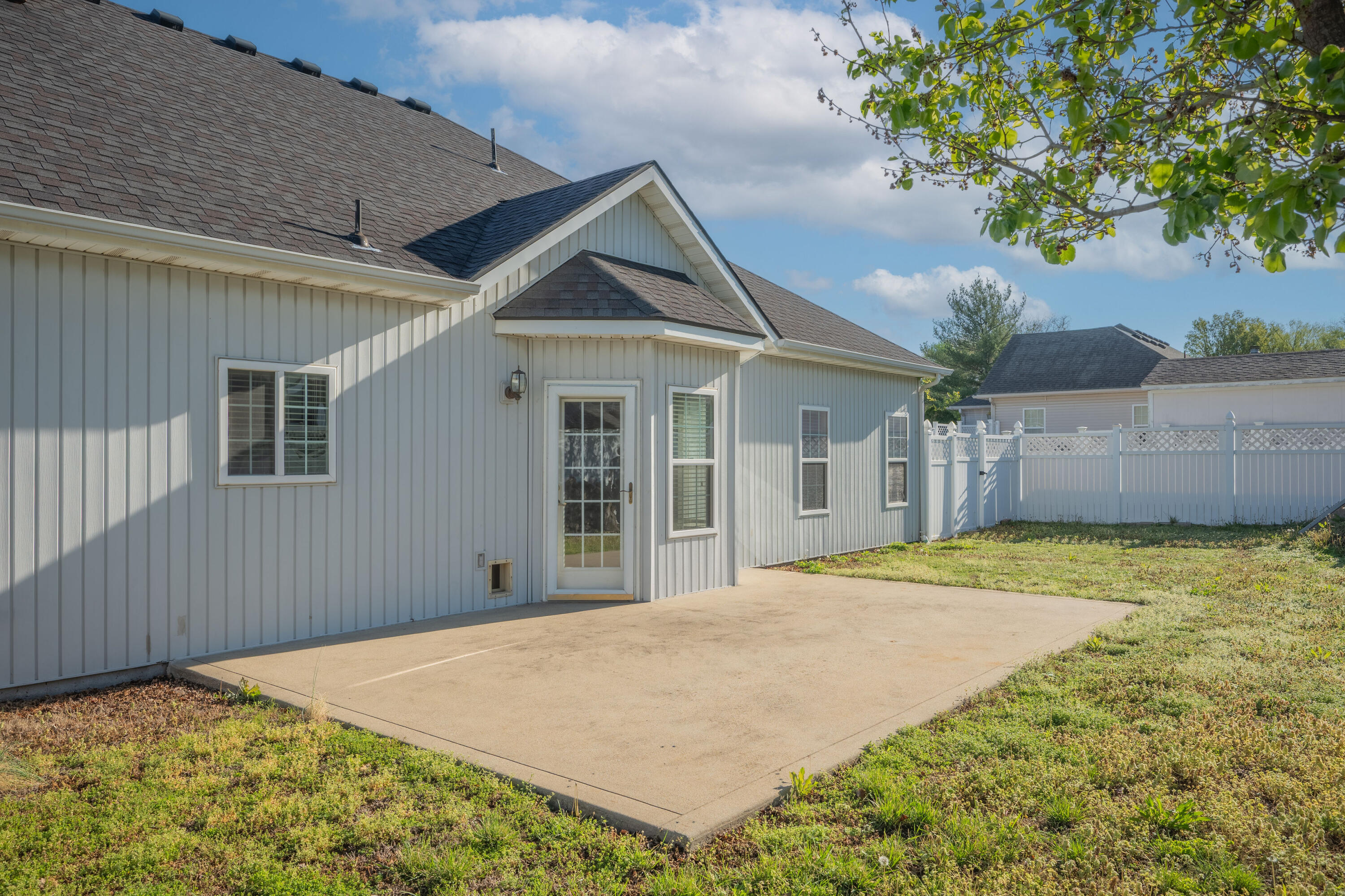 4320 Wisteria Way Property Photo 7