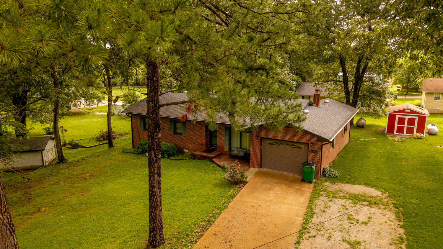 619 9th Street Property Photo 2