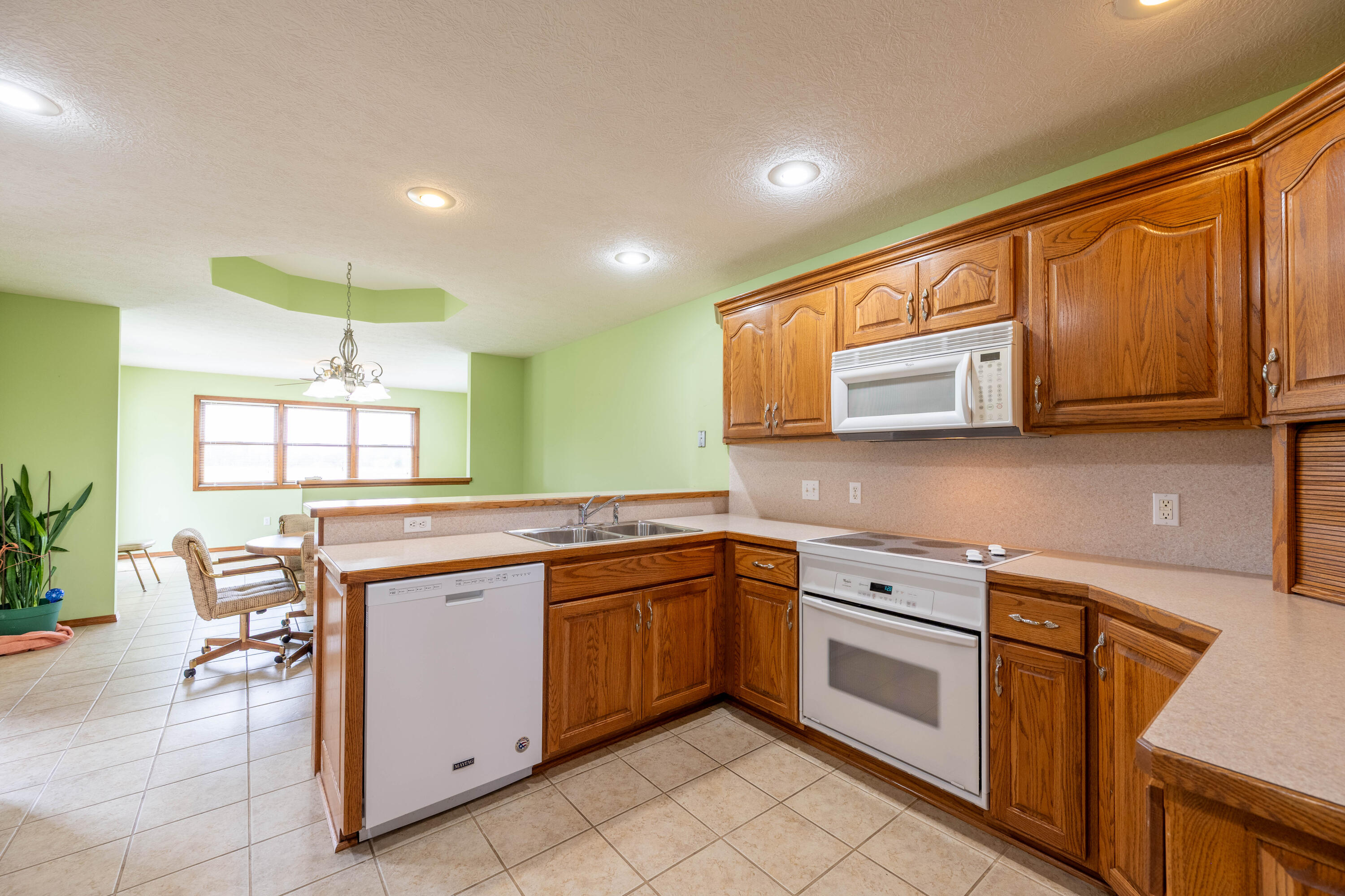 7914 West Farm Road 124 Property Photo 17