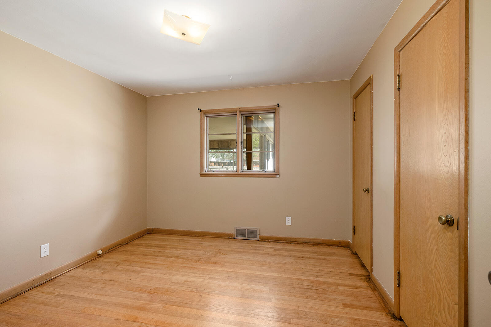 1804 South Prairie Lane Property Photo 25