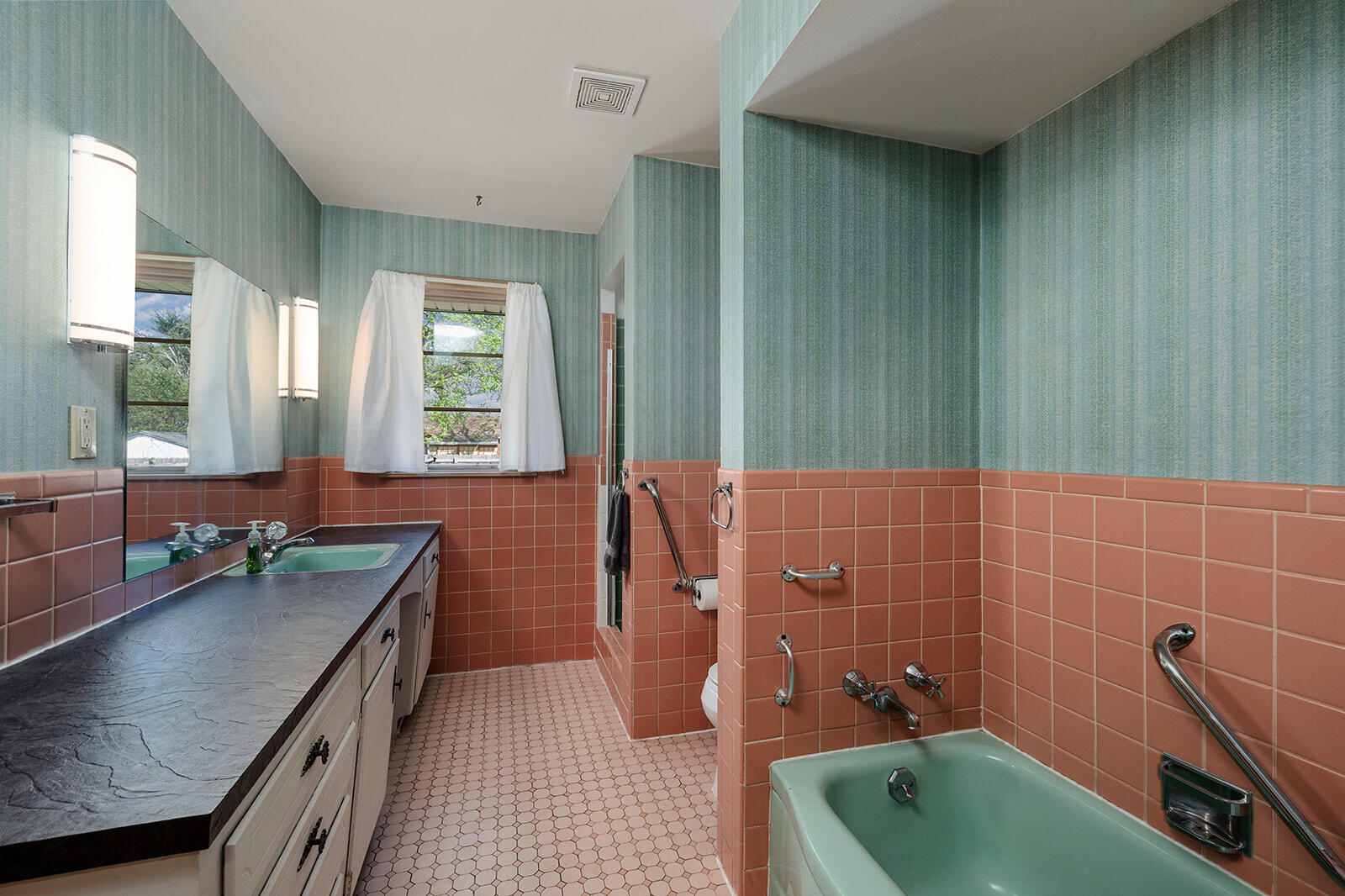 1804 South Prairie Lane Property Photo 29