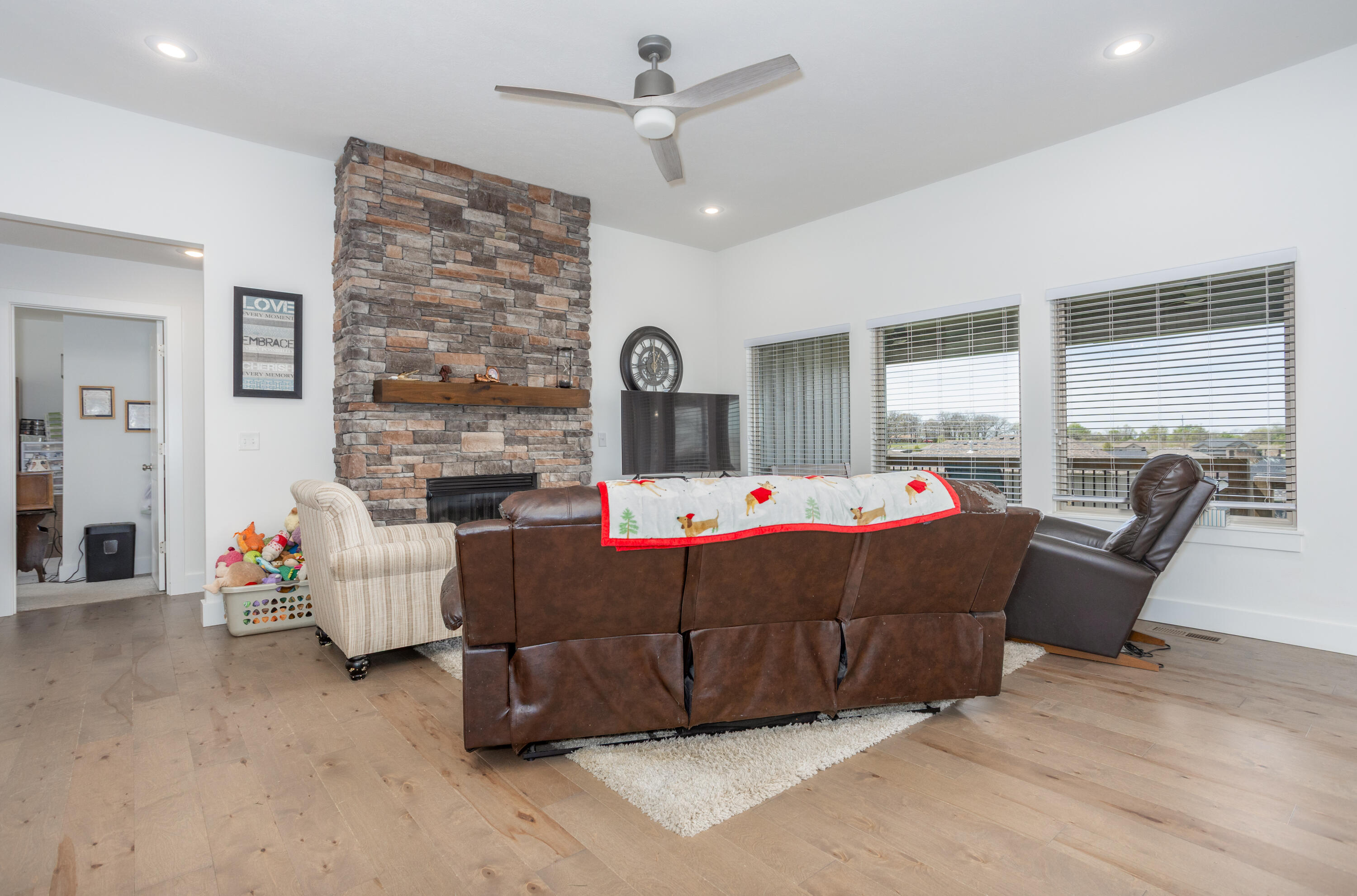 2109 Buckhorn Road Property Photo 6
