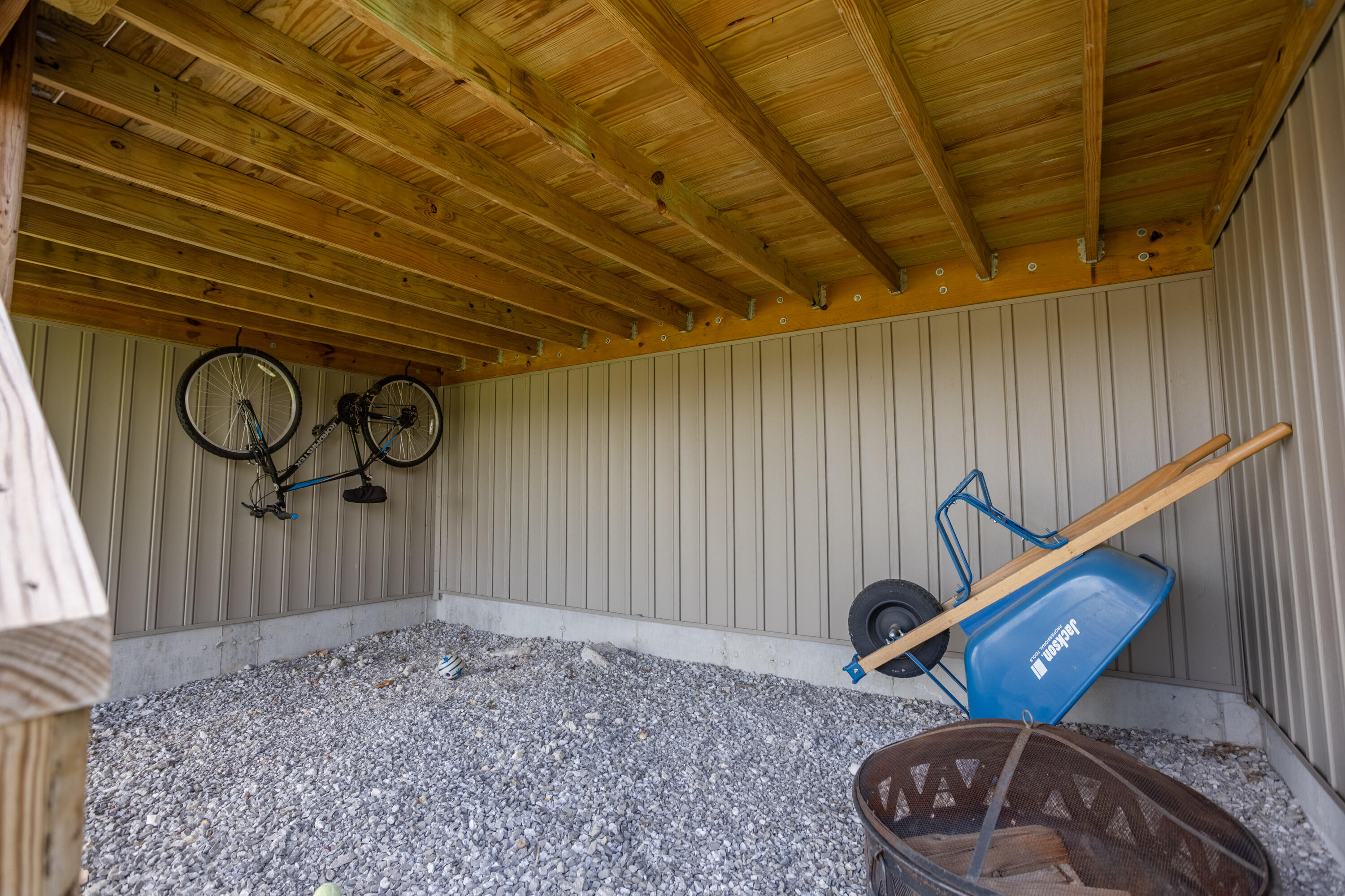2109 Buckhorn Road Property Photo 28