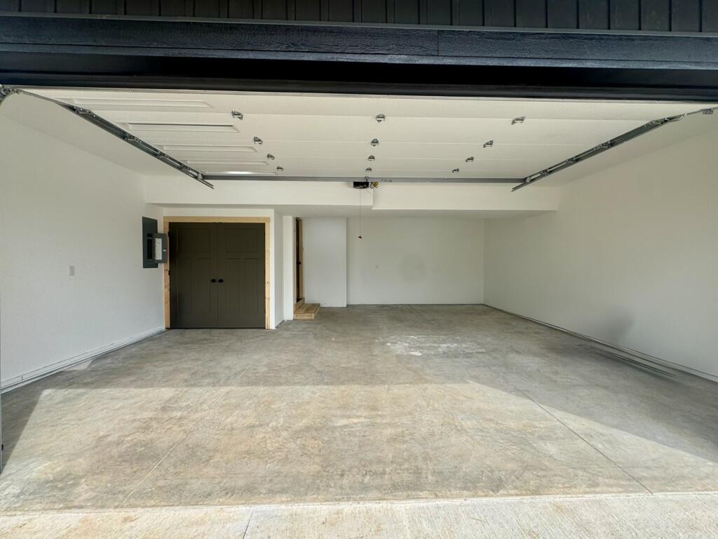 1503 Eisenhower Street A Property Photo 7